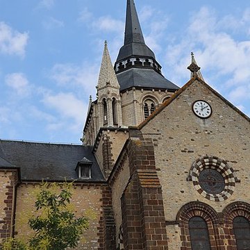 Église Notre-Dame de Fresnay-sur-Sarthe