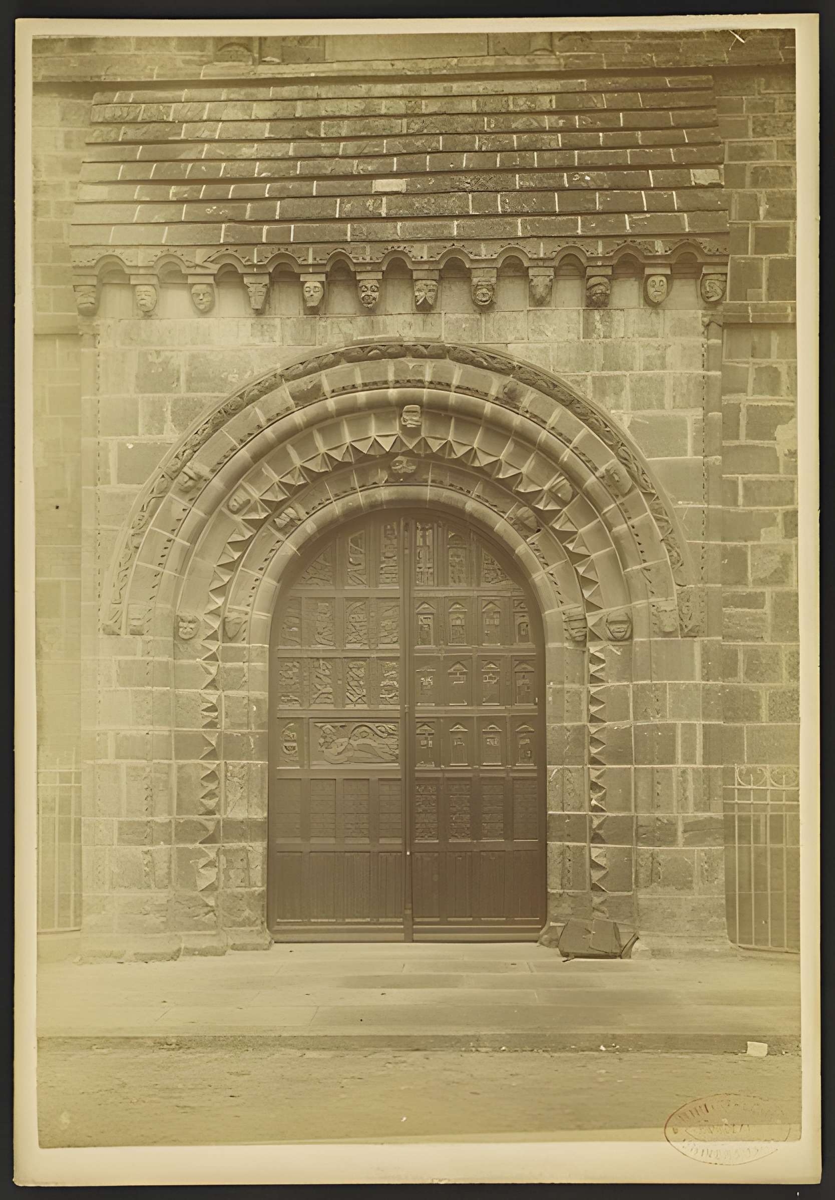 Église Notre-Dame de Fresnay-sur-Sarthe