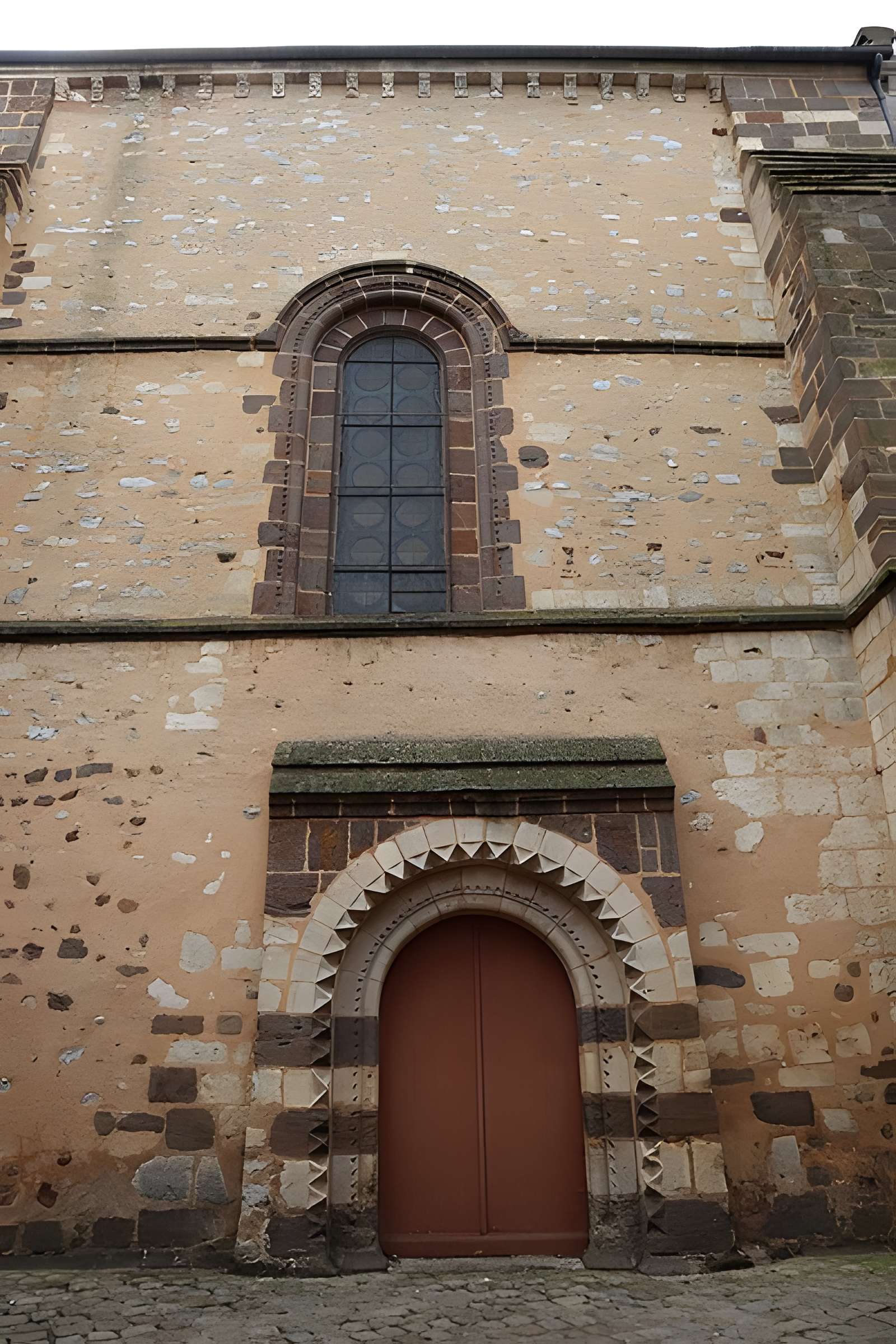 Église Notre-Dame de Fresnay-sur-Sarthe