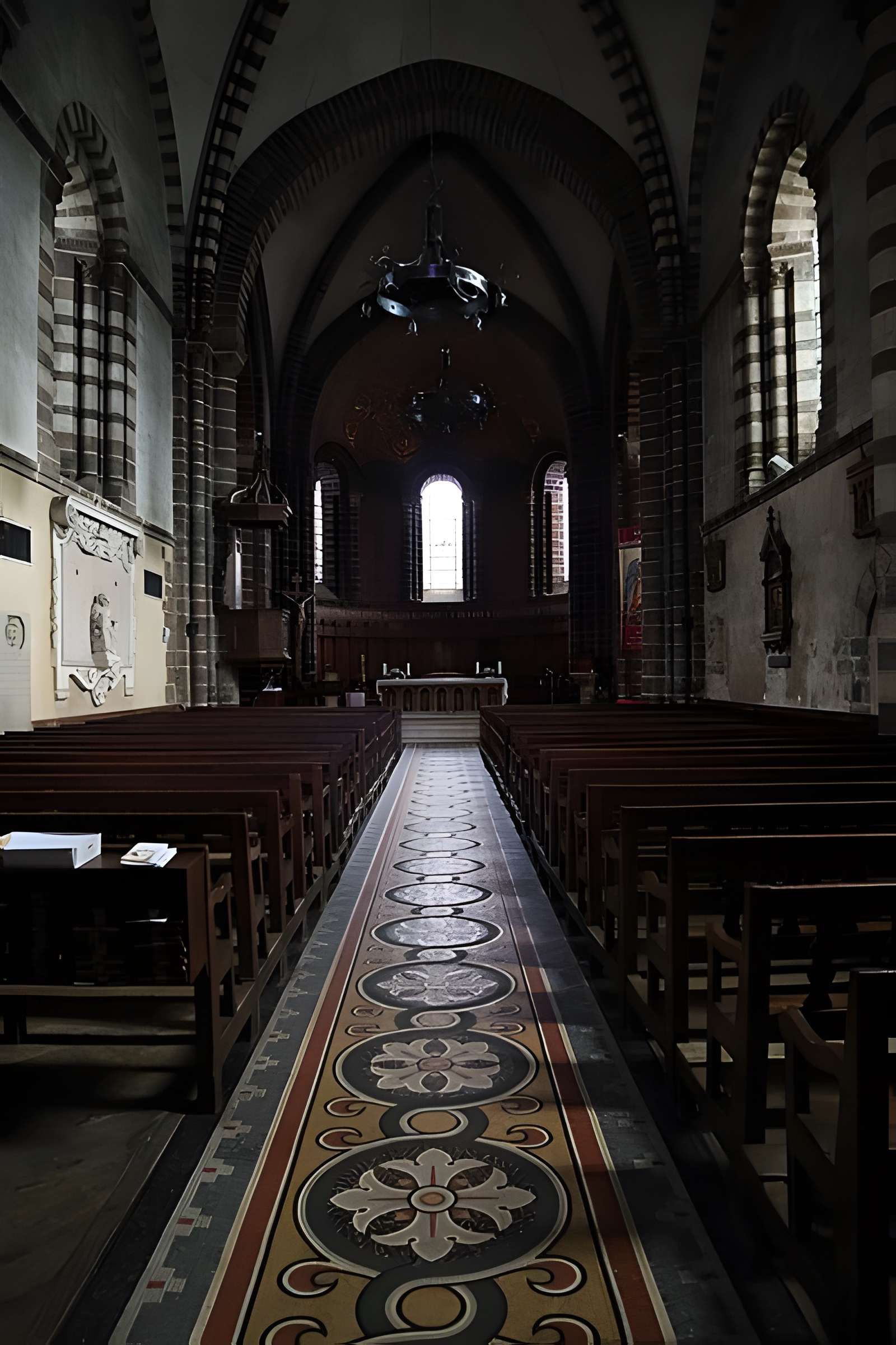 Église Notre-Dame de Fresnay-sur-Sarthe