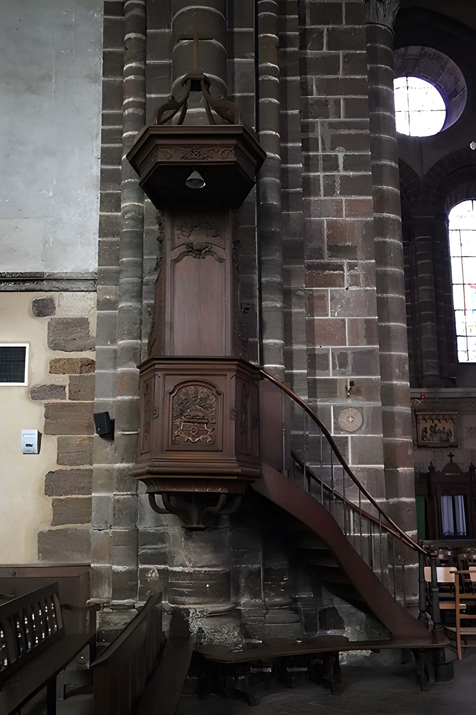 Église Notre-Dame de Fresnay-sur-Sarthe