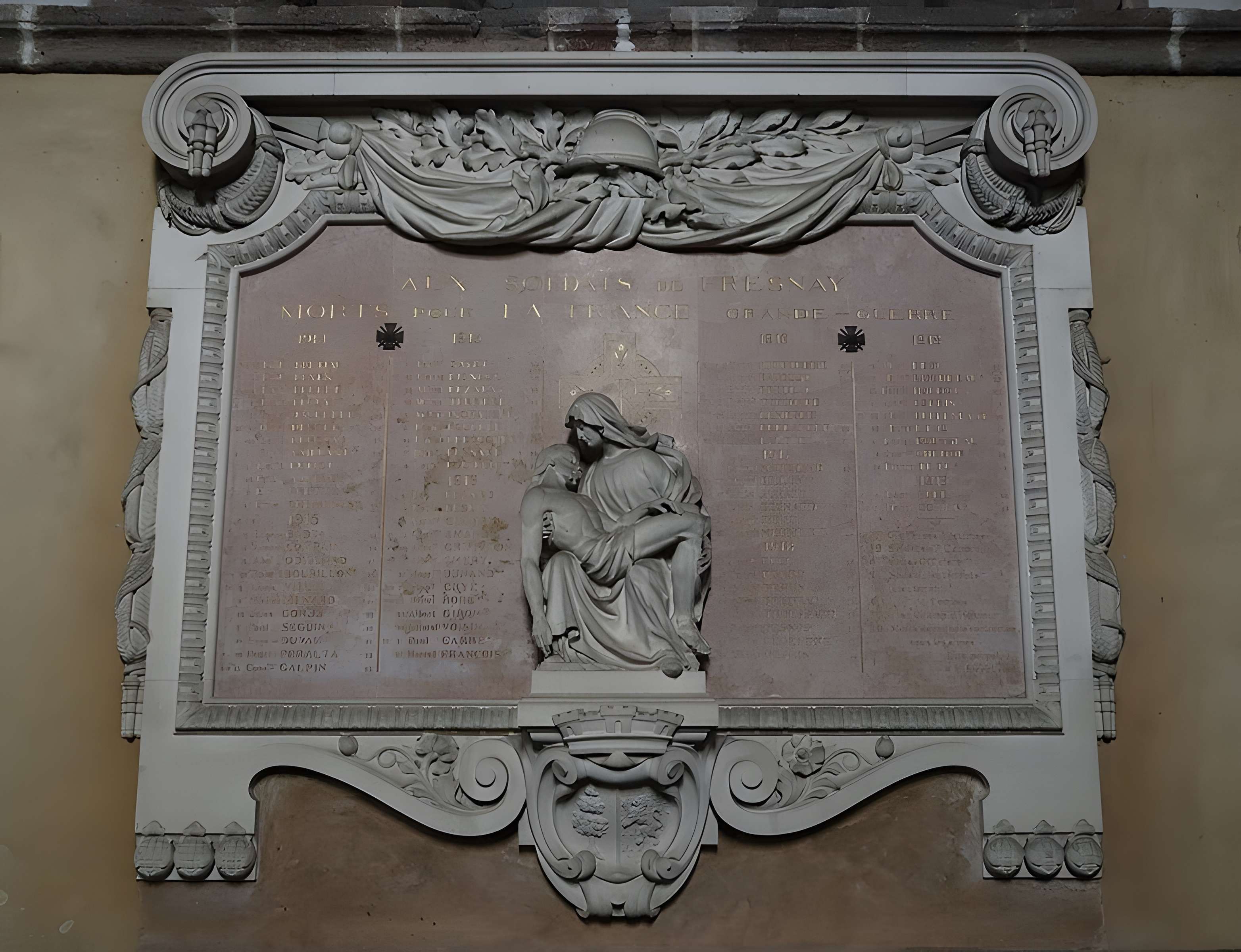 Église Notre-Dame de Fresnay-sur-Sarthe