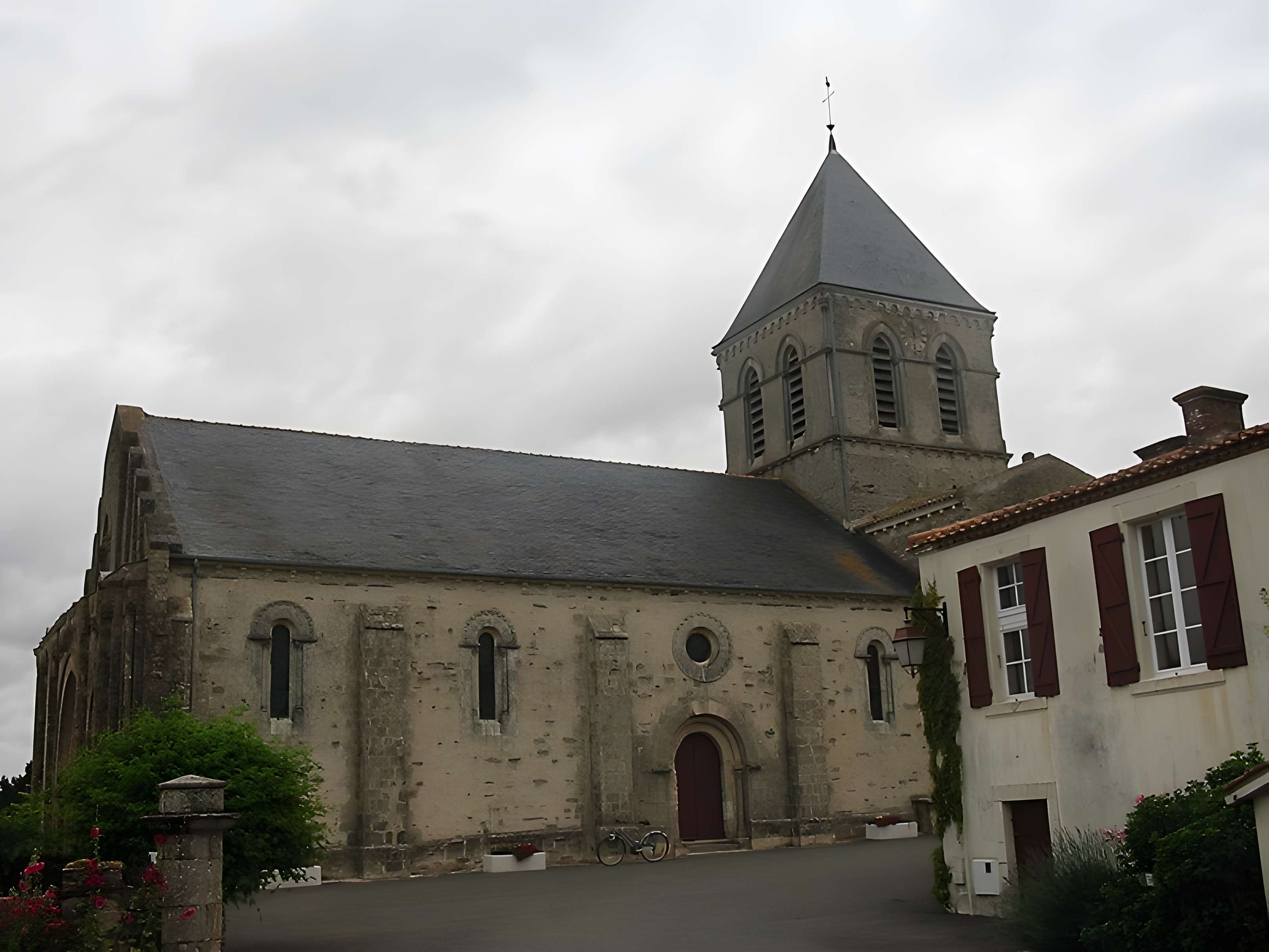 Église Notre-Dame de La Chaize-Giraud