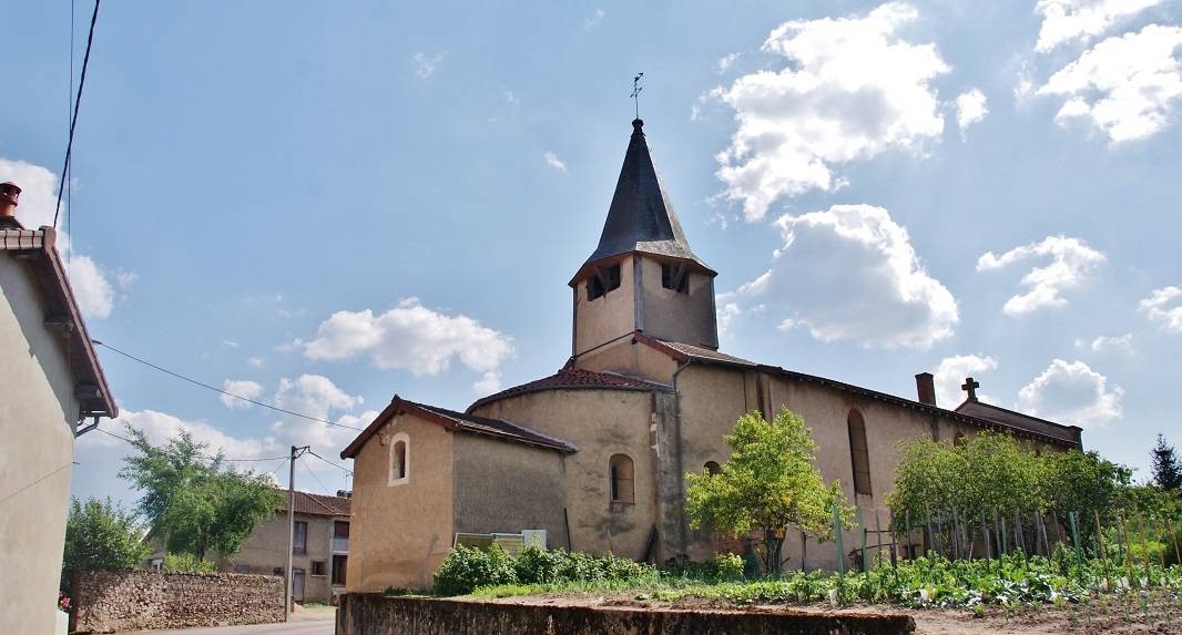 Photo de Church of the Assumption of Urbise