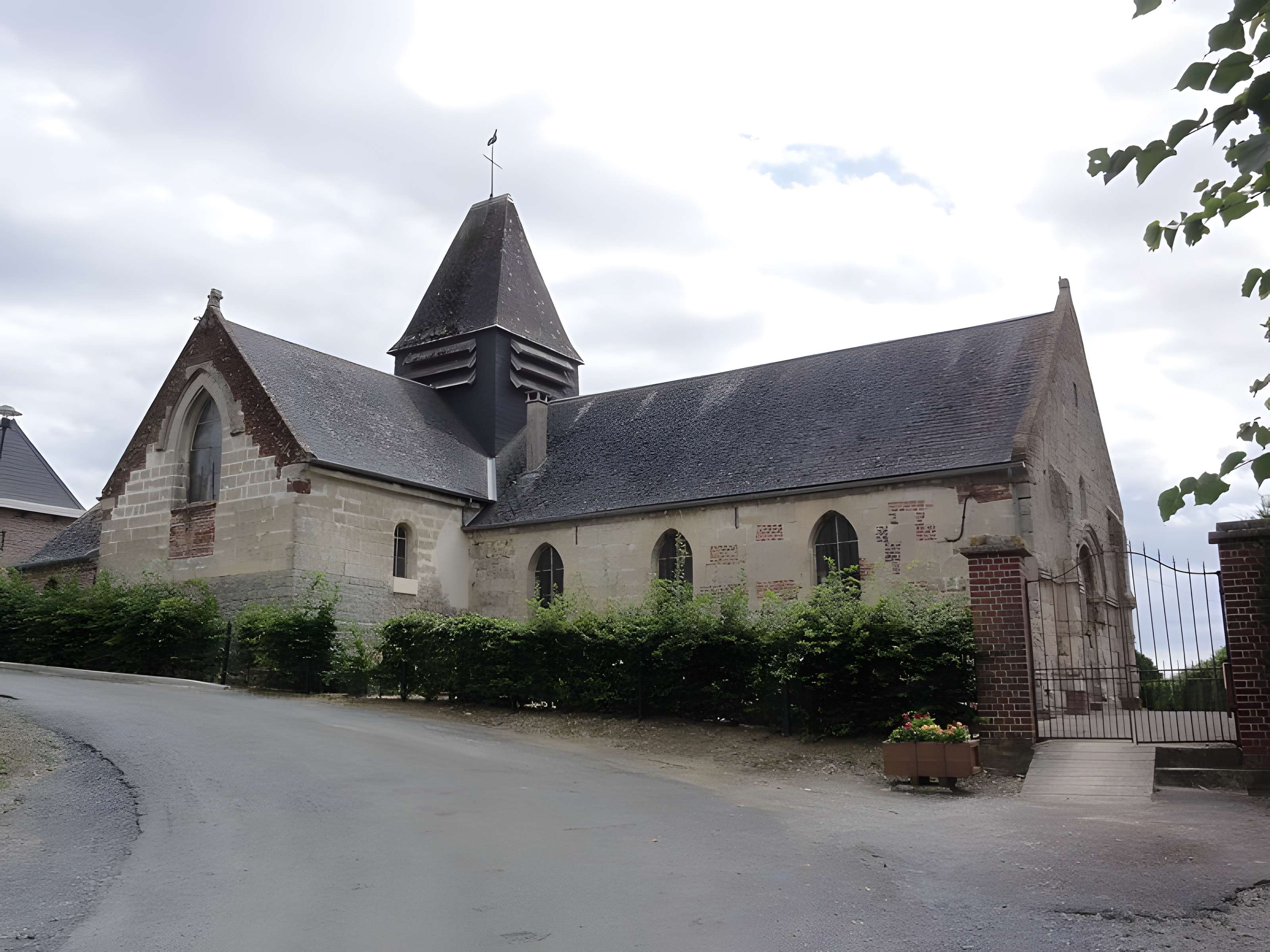 Église Notre-Dame de La Neuville-en-Beine 