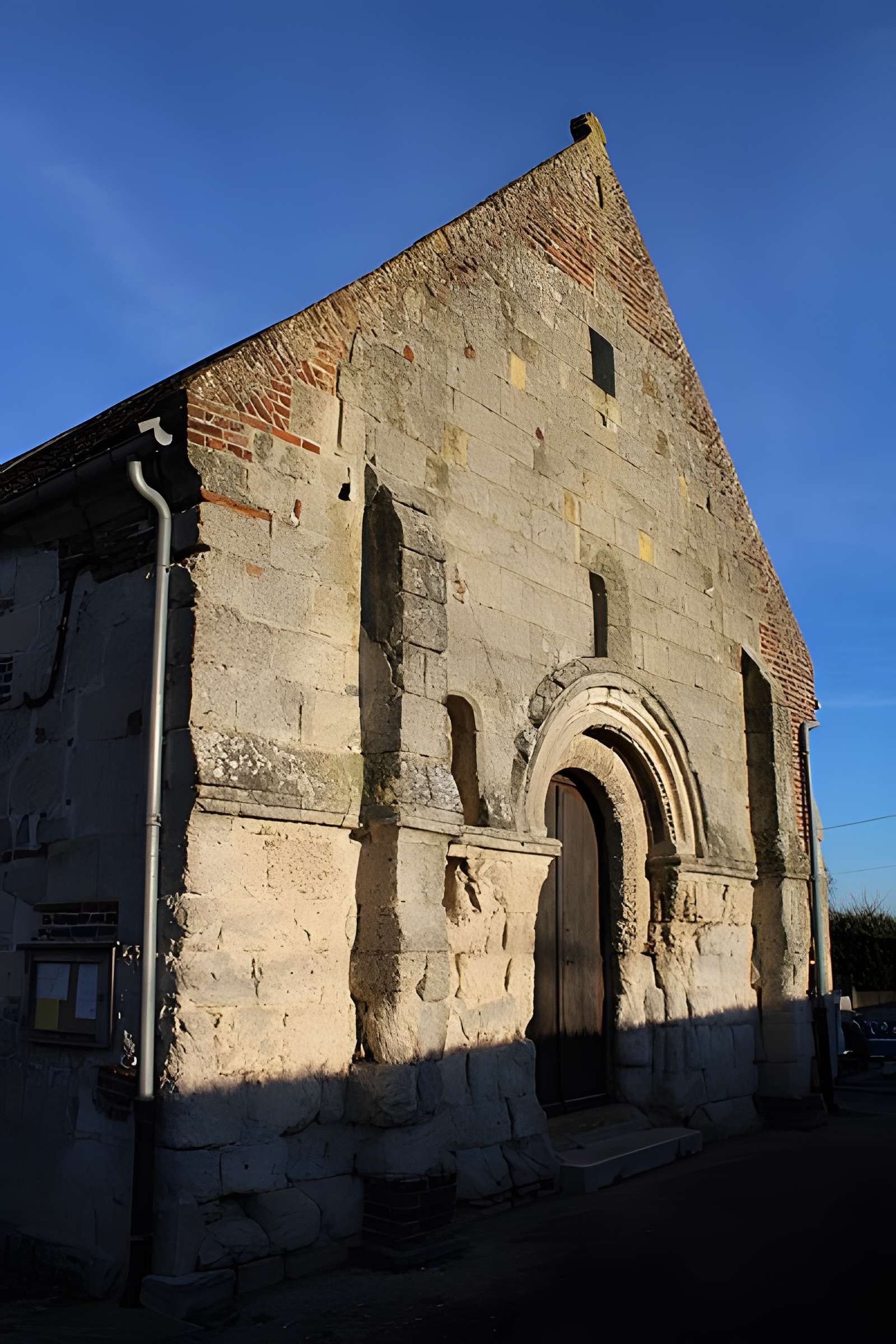 Église Notre-Dame de La Neuville-en-Beine