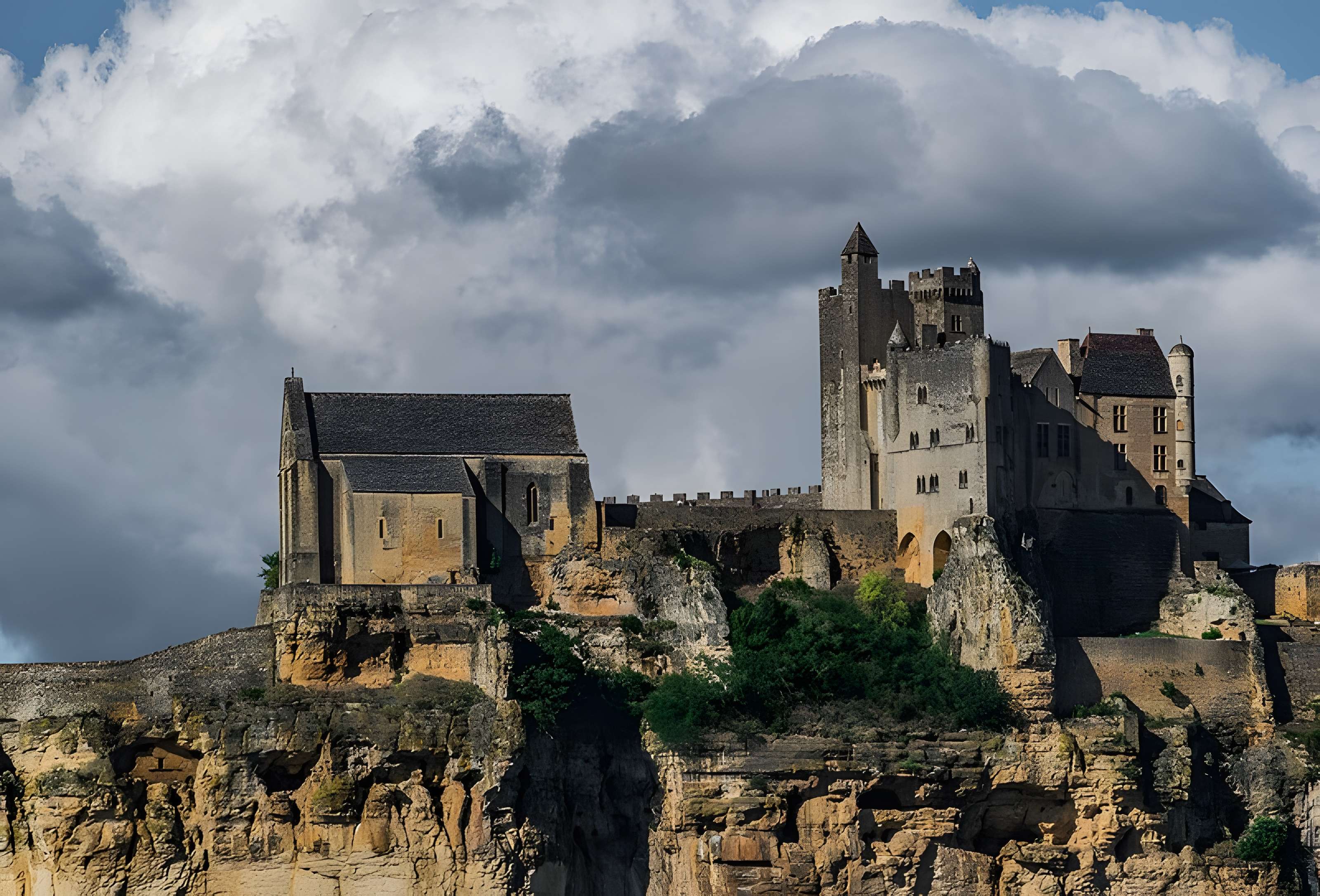 Église Notre-Dame de l'Assomption de Beynac