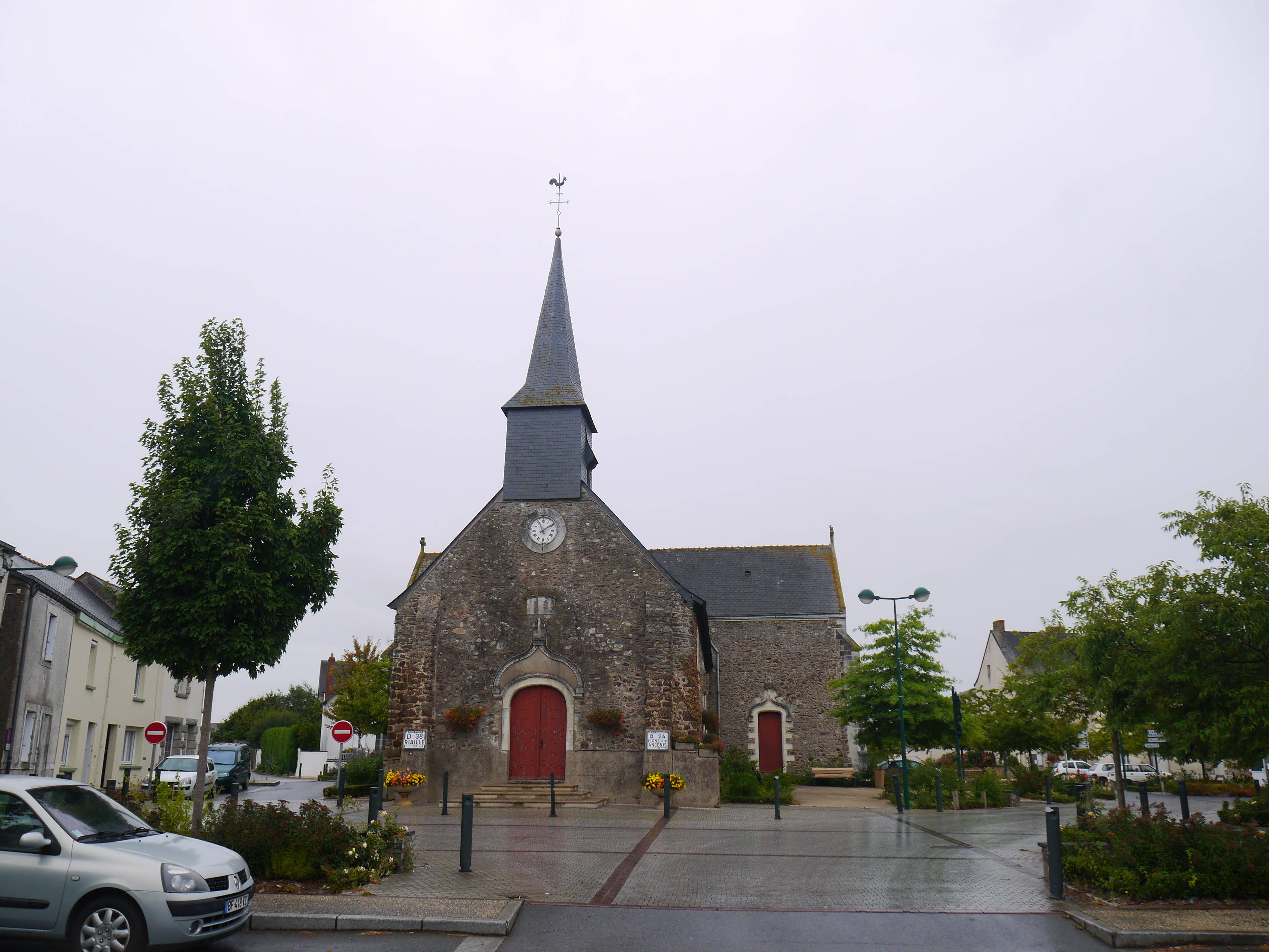 Photo de Sint Petruskerk van Mouzeil