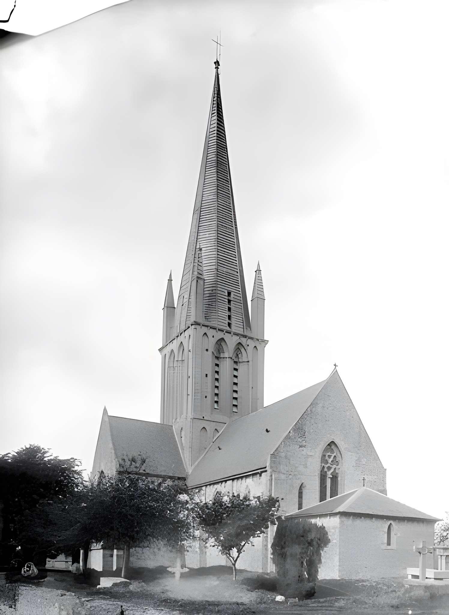 Église Notre-Dame de Louvières