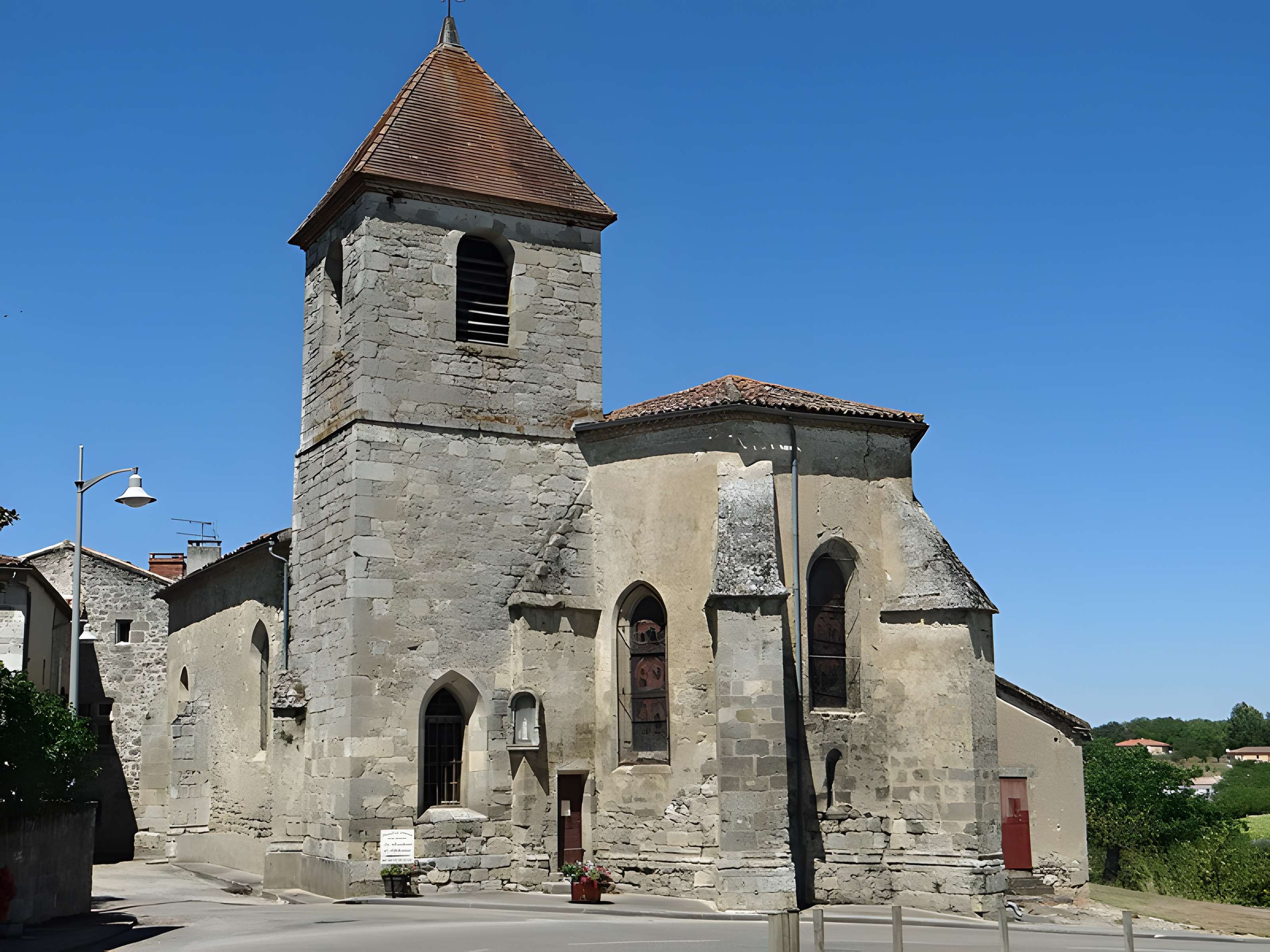 Église Notre-Dame de Lusignan-Petit