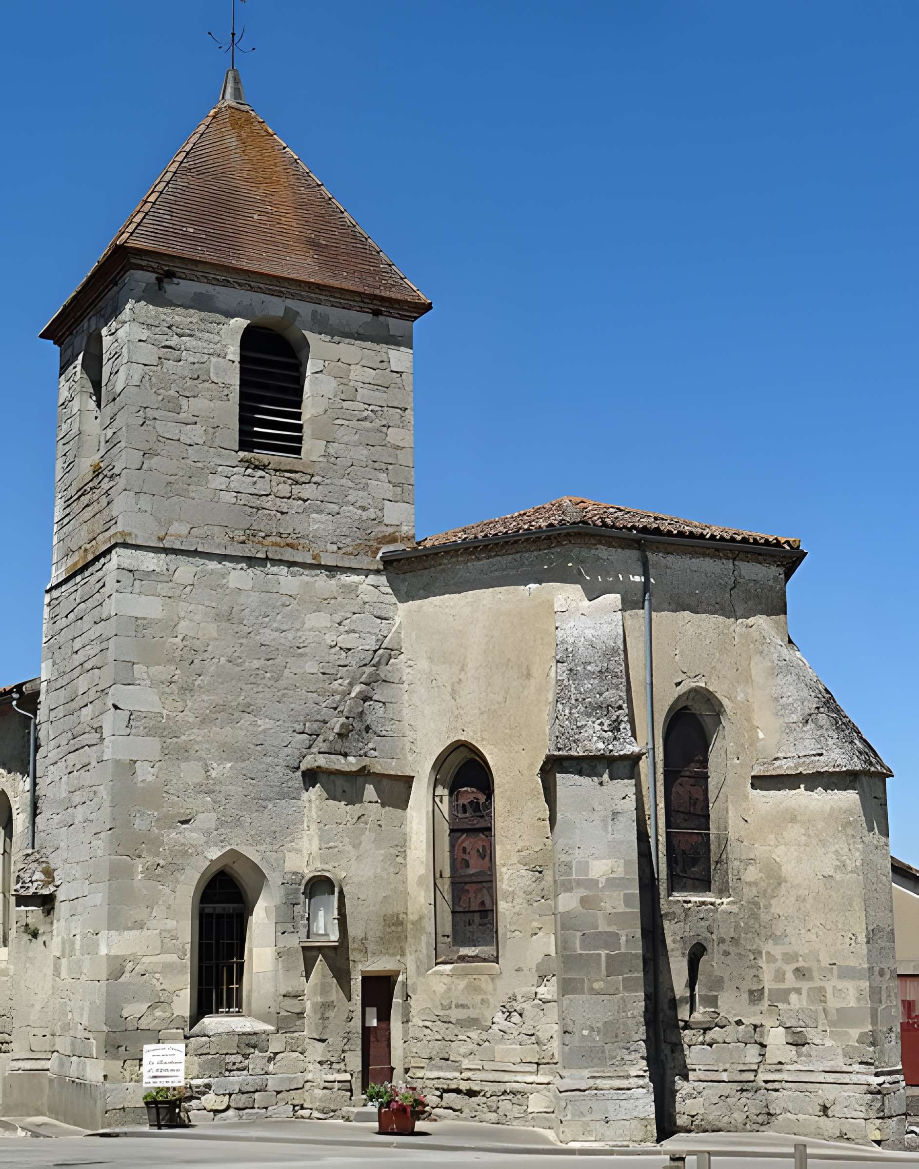 Église Notre-Dame de Lusignan-Petit