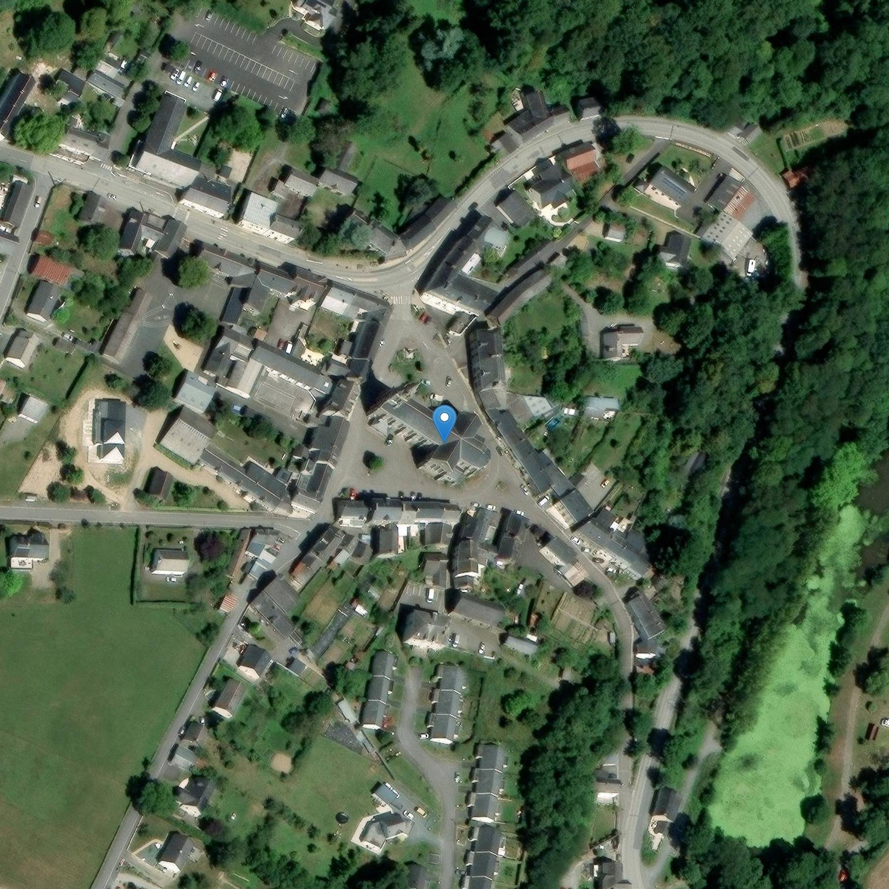 Photo de Église Saint-Aubin de Saint-Aubin-des-Châteaux