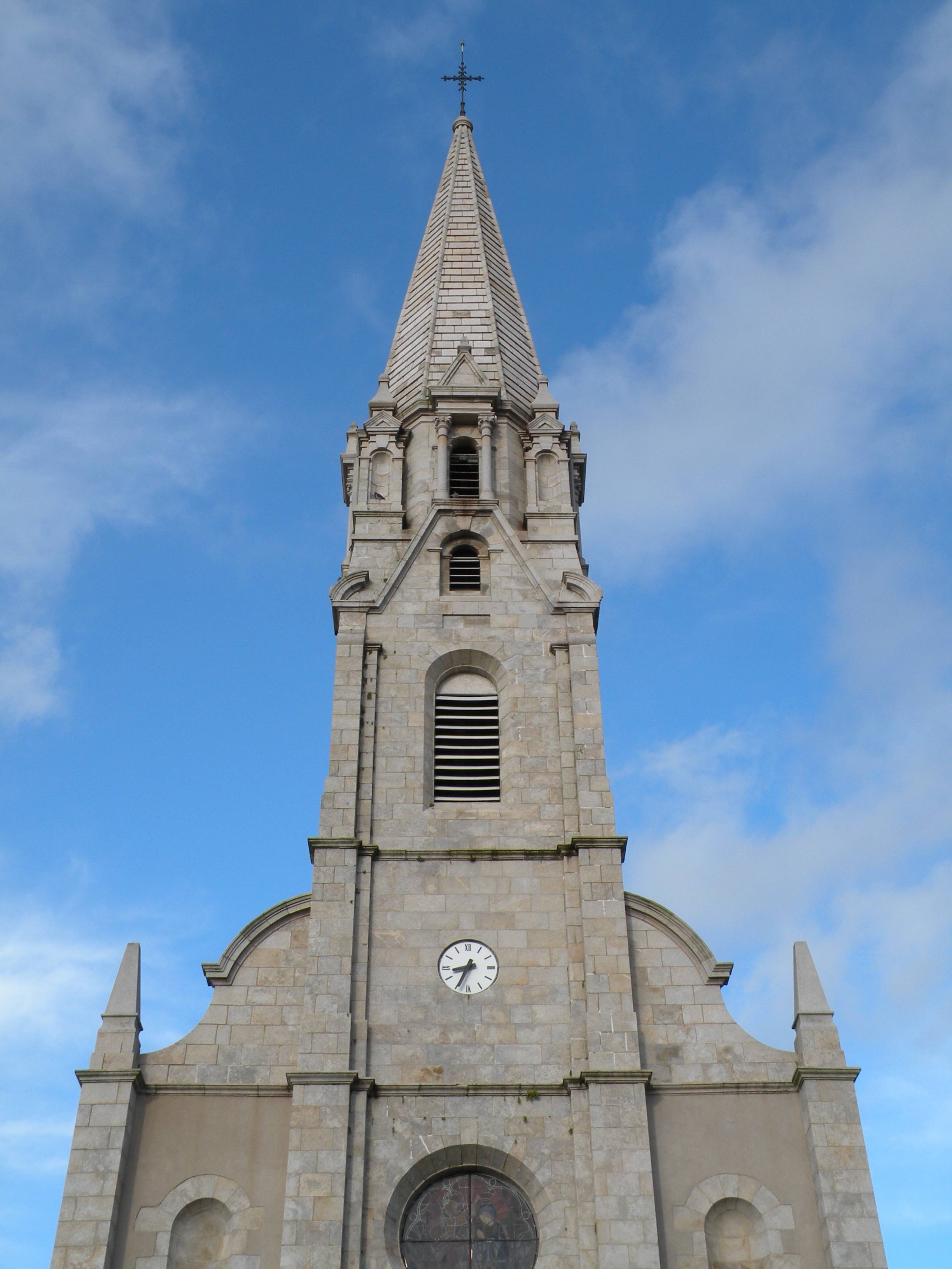 Photo de Église Saint-Jacques-et-Saint-Philippe de Sautron