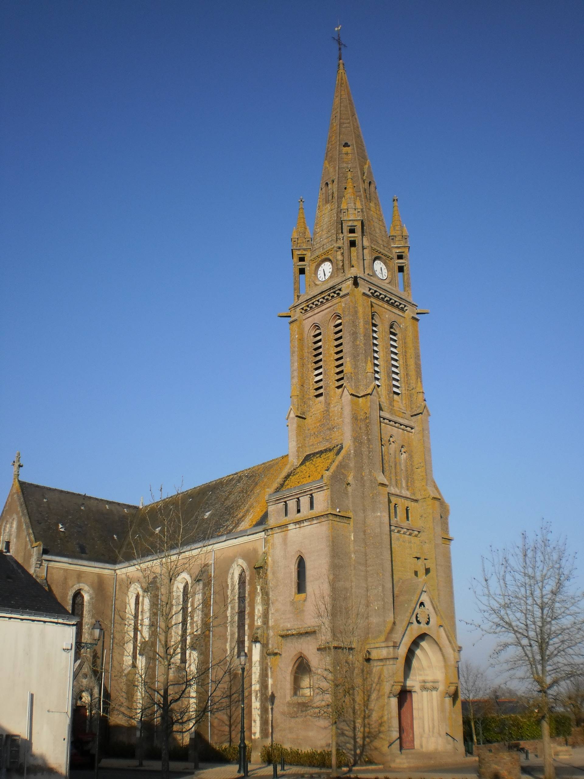 Photo de Église Saint-Pierre-aux-Liens-et-Saint-Mandé de Trans-sur-Erdre