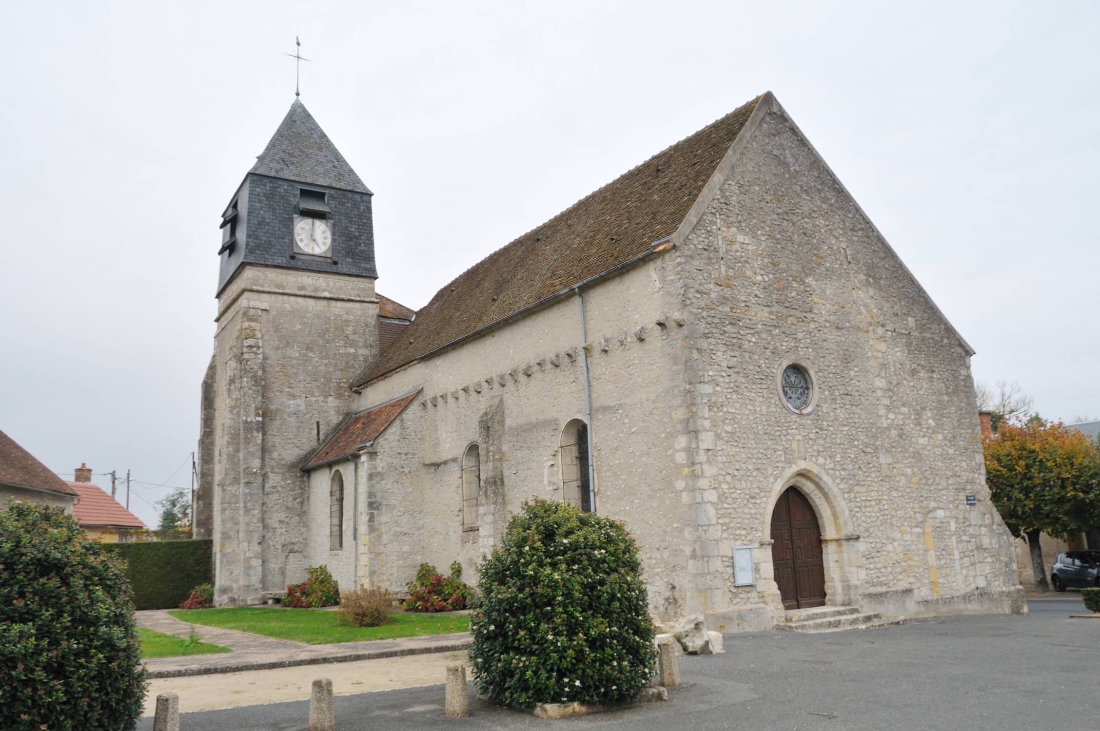 Photo de Chiesa di Saint Martin d'Aulnay-la-Rivière