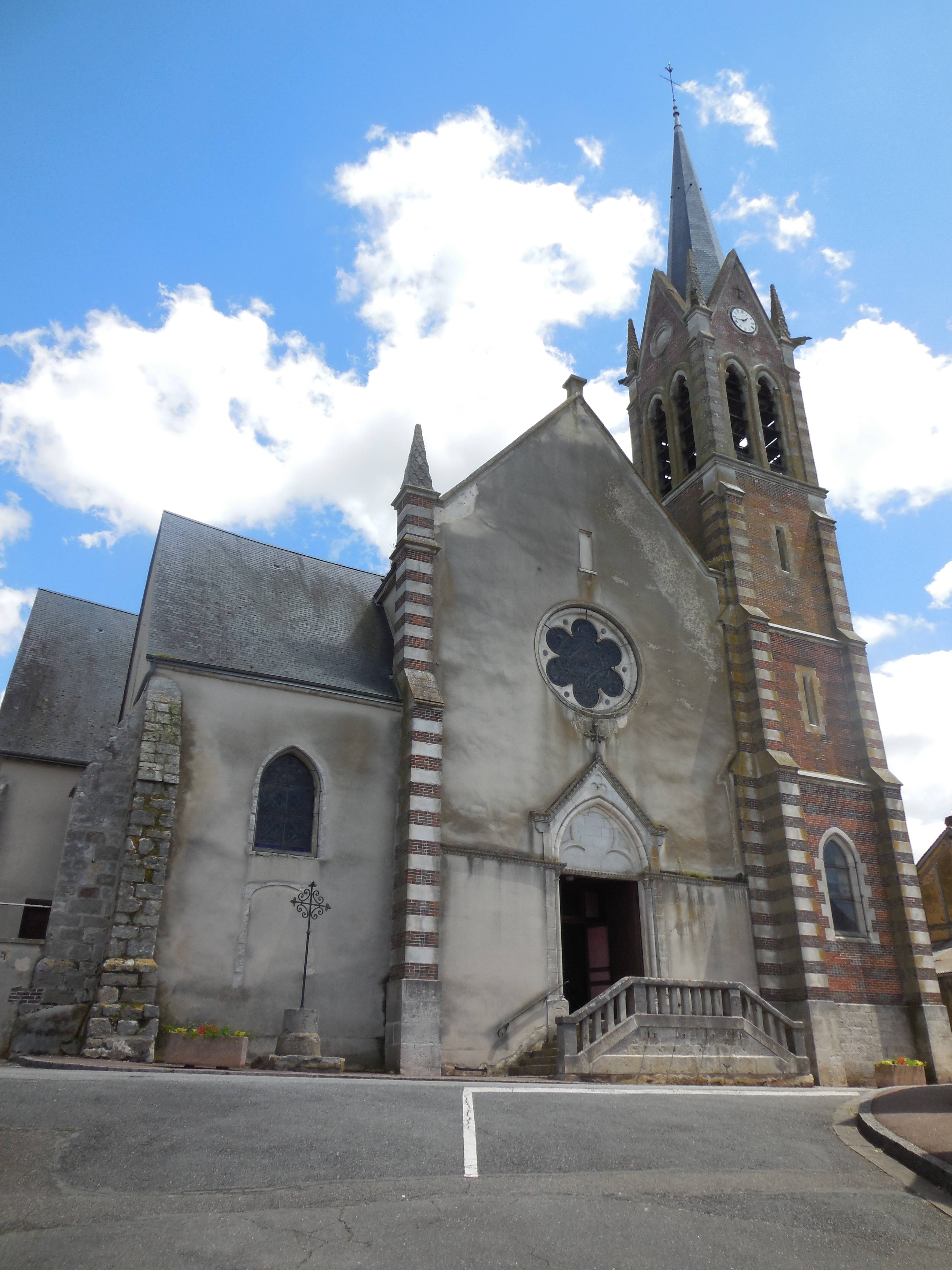 Photo de Église Saint-Jean-Baptiste-et-Saint-Loup de Douchy-Montcorbon