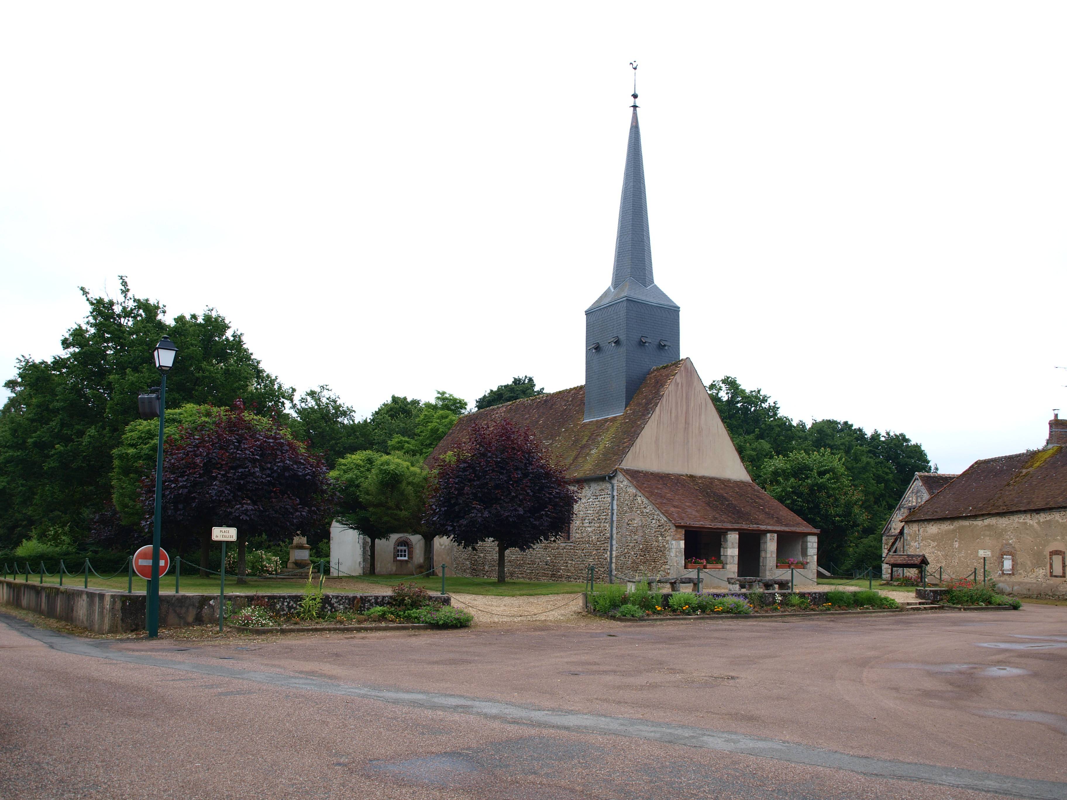 Photo de Saint Martin de Louzouer Church