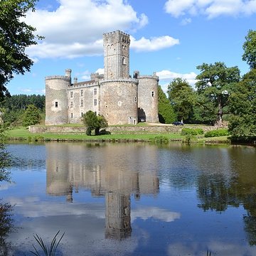 chateau de montbrun