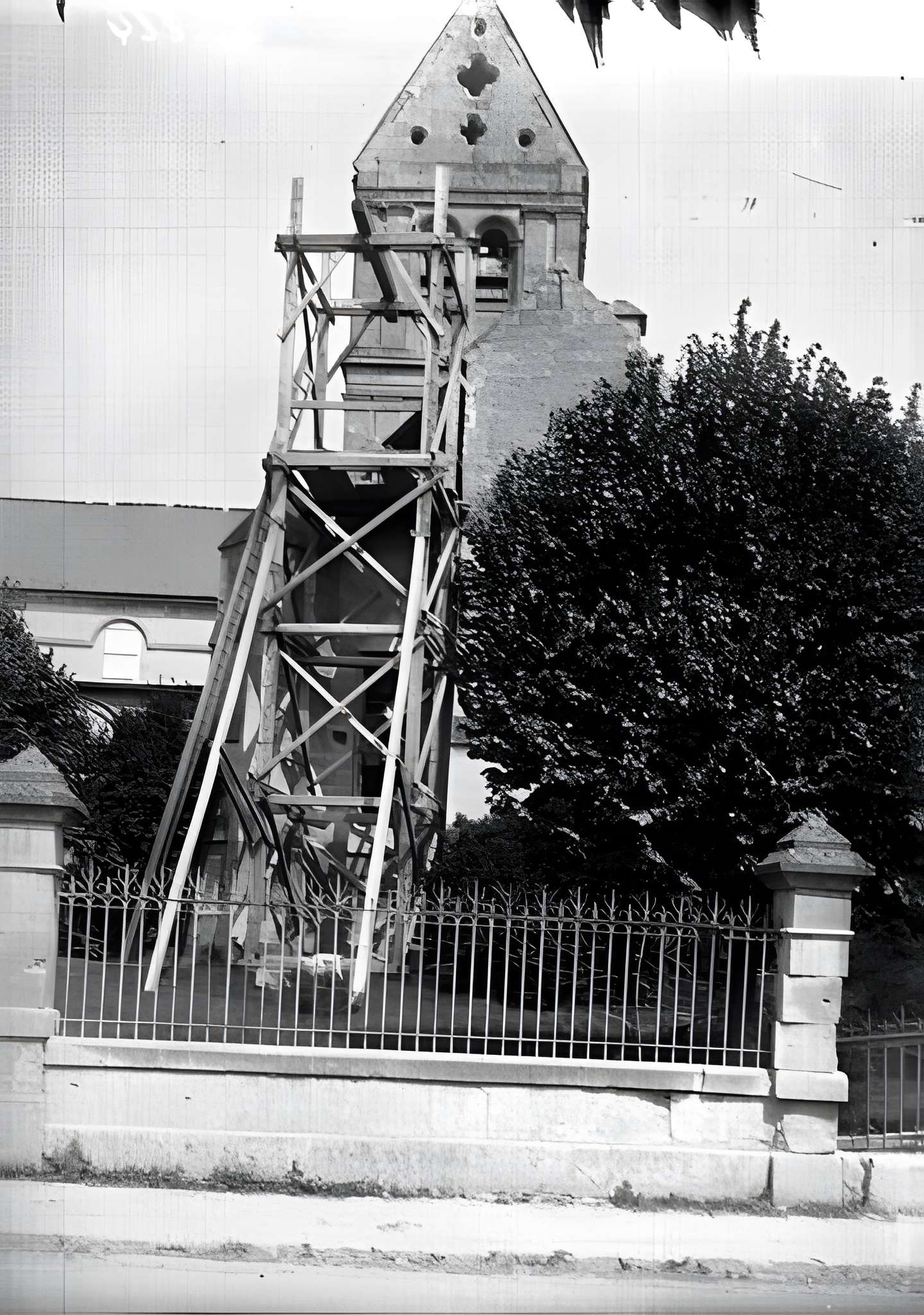 Église Notre-Dame de Vic-sur-Aisne