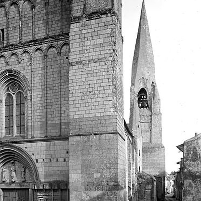 Photo de Église Notre-Dame du Puy-Notre-Dame