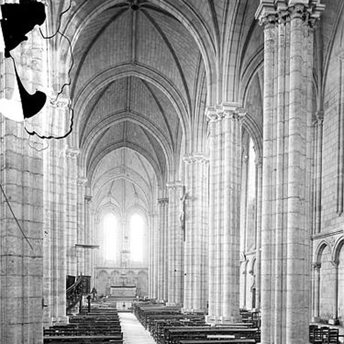 Photo de Église Notre-Dame du Puy-Notre-Dame