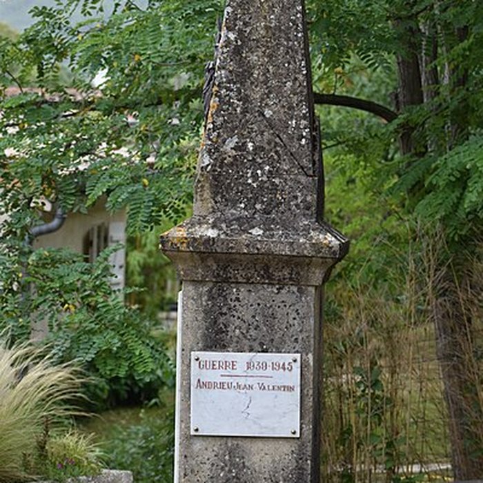 Photo de Église Notre-Dame et croix de pierre de Vals