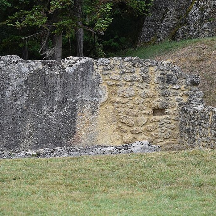 Photo de Église Notre-Dame et croix de pierre de Vals