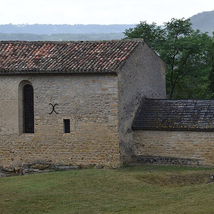 Photo de Église Notre-Dame et croix de pierre de Vals