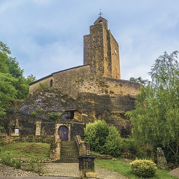 Église Notre-Dame et croix de pierre de Vals
