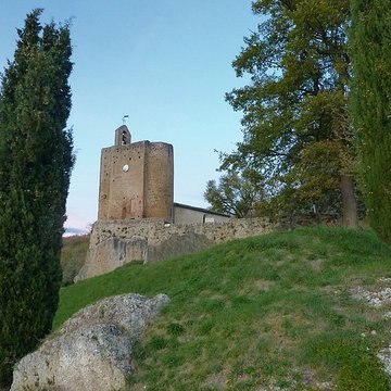 Église Notre-Dame et croix de pierre de Vals
