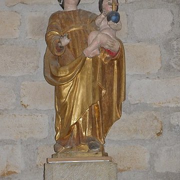 Église Notre-Dame et croix de pierre de Vals