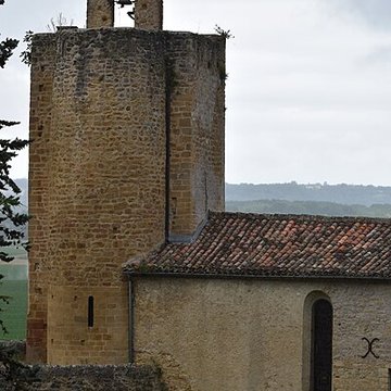 Église Notre-Dame et croix de pierre de Vals