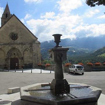 Église Notre-Dame-de-Bethléem de Bayons