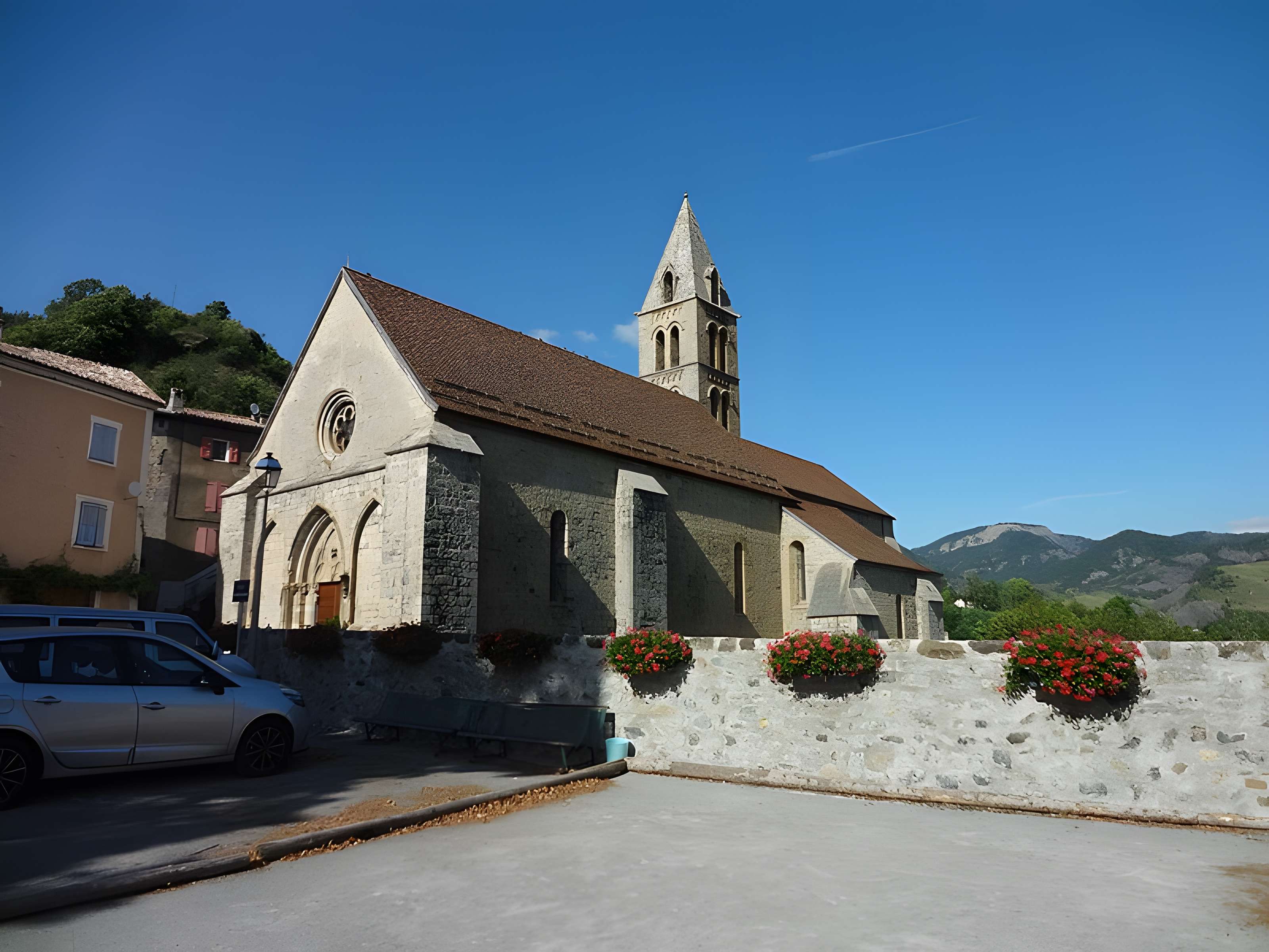 Église Notre-Dame-de-Bethléem de Bayons