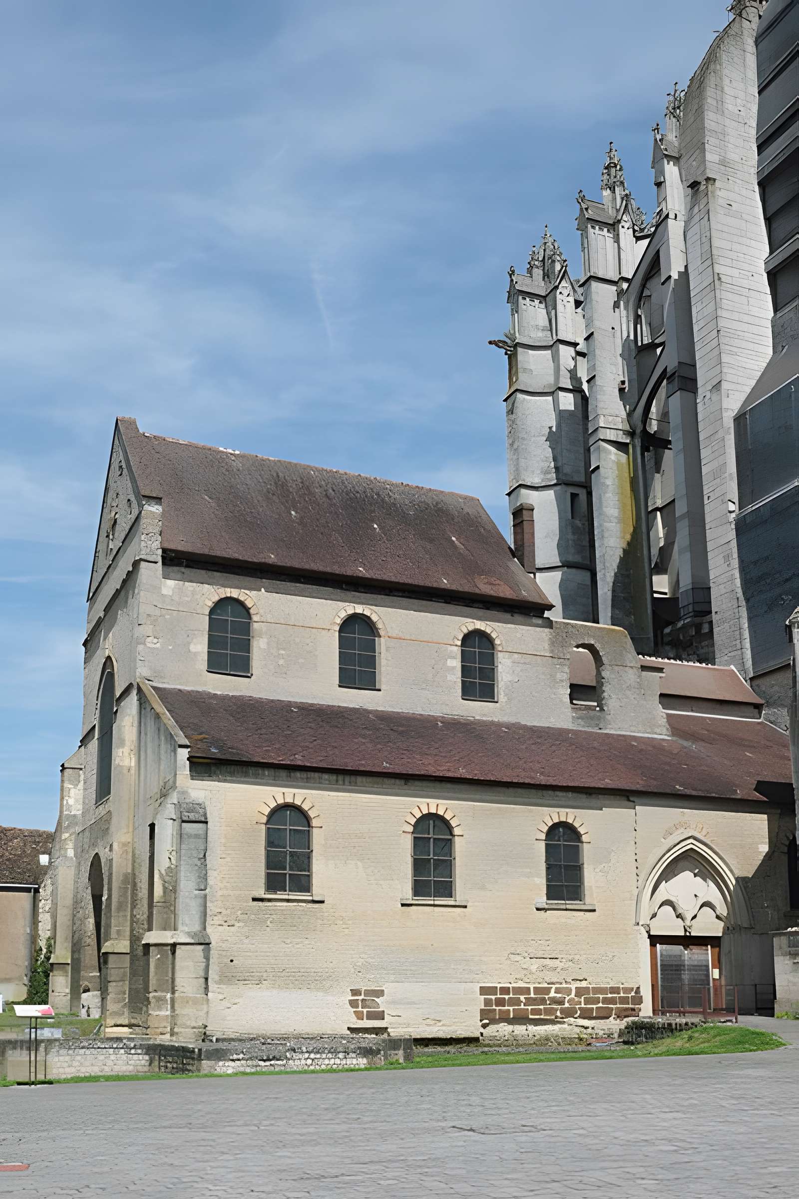 Église Notre-Dame-de-la-Basse-oeuvre de Beauvais