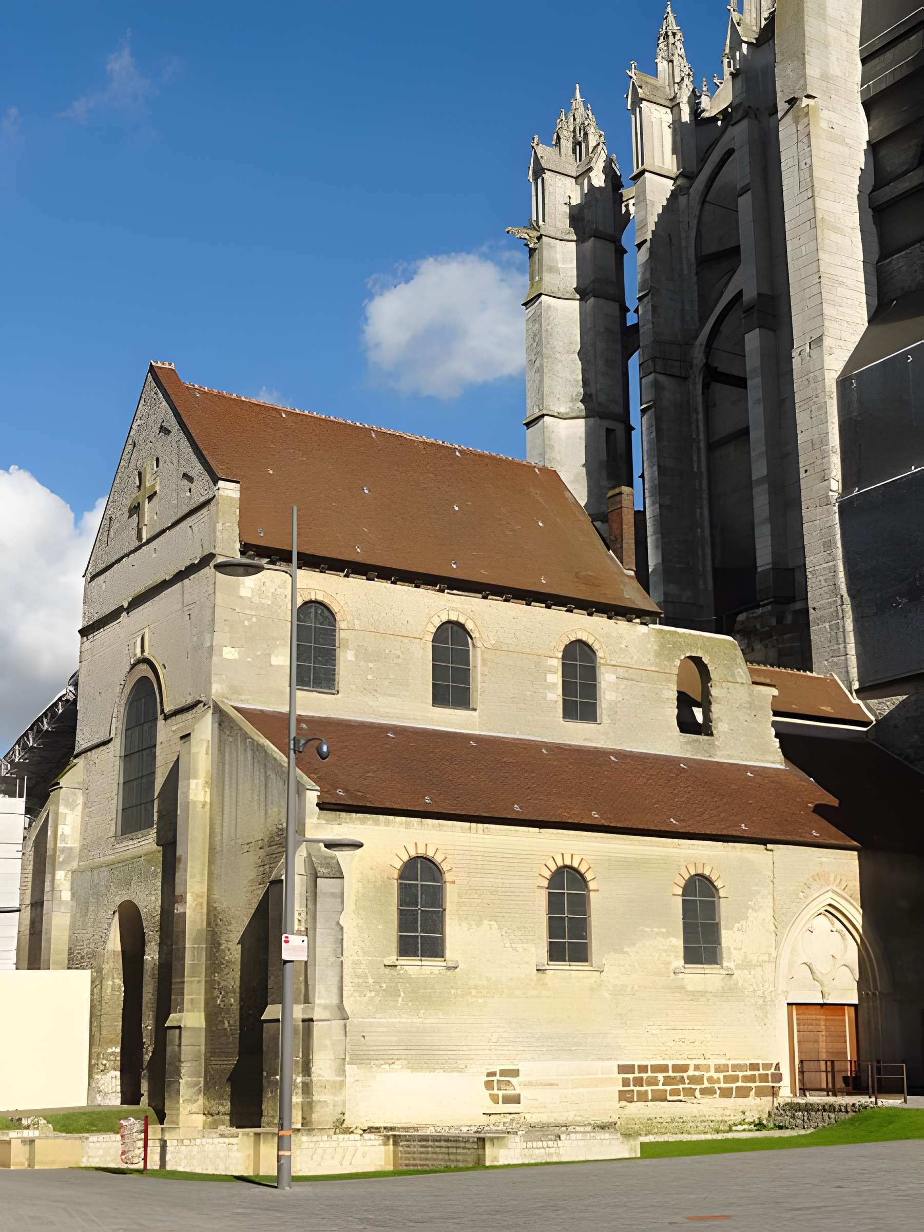 Église Notre-Dame-de-la-Basse-oeuvre de Beauvais