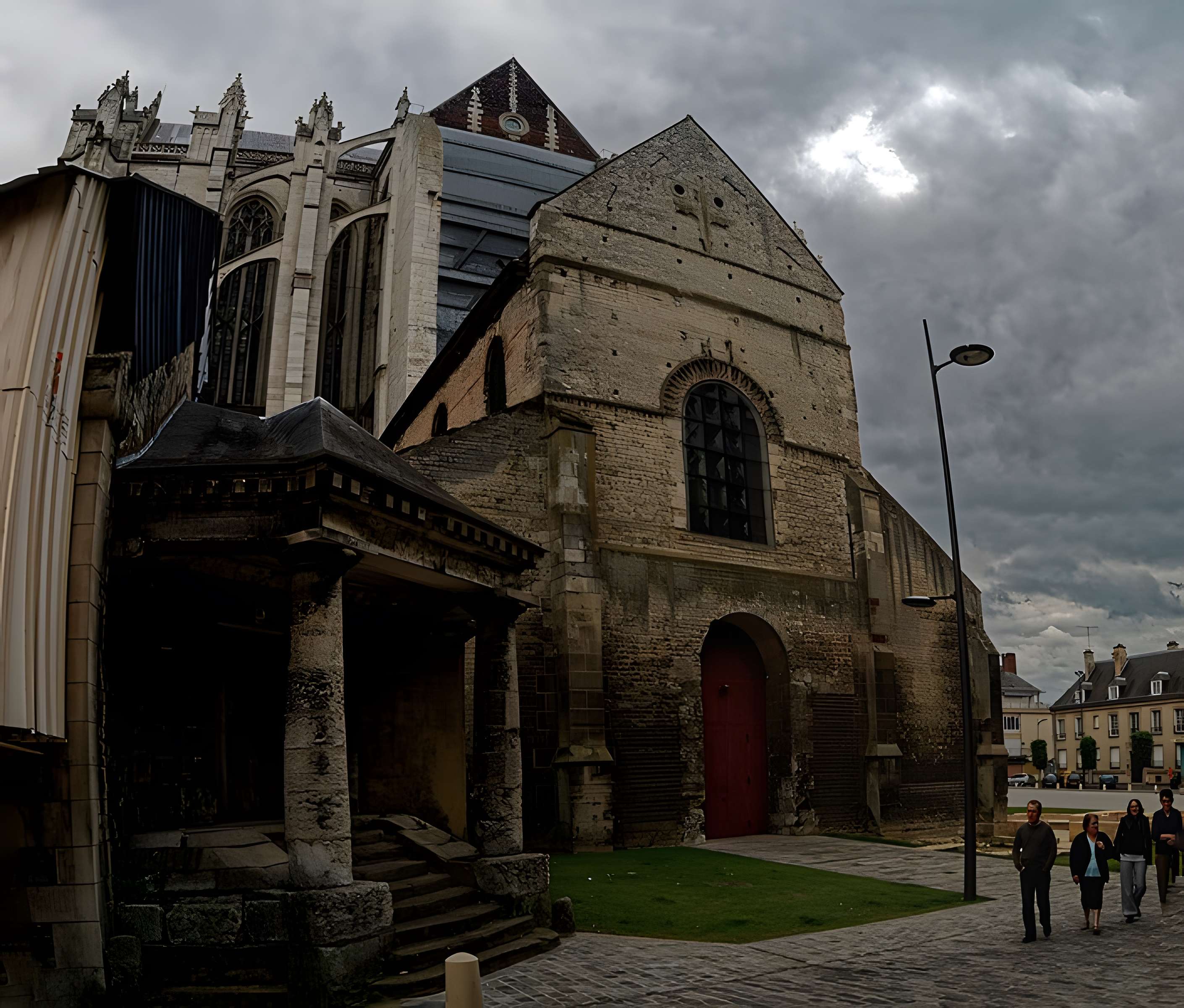 Église Notre-Dame-de-la-Basse-oeuvre de Beauvais