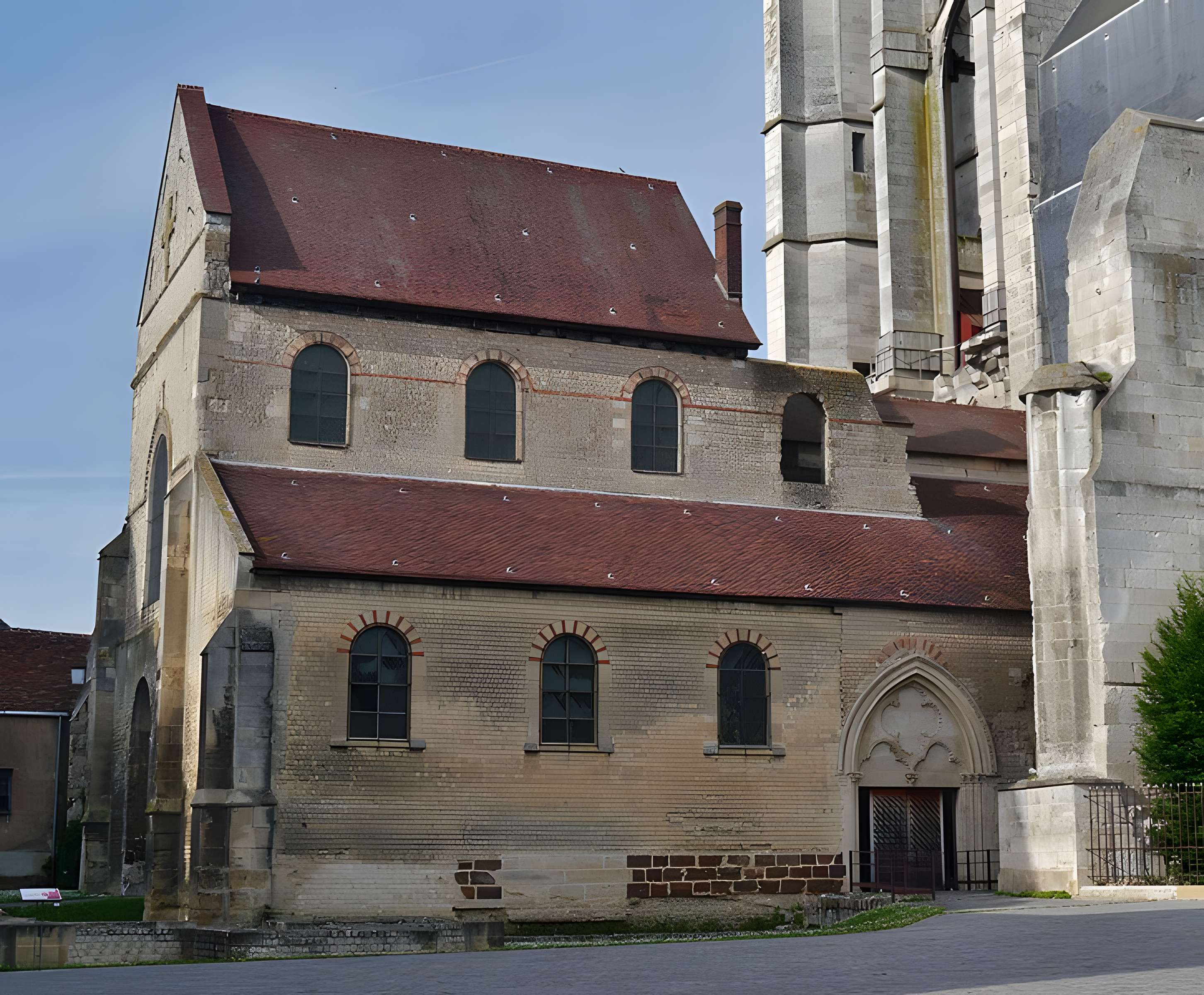 Église Notre-Dame-de-la-Basse-oeuvre de Beauvais