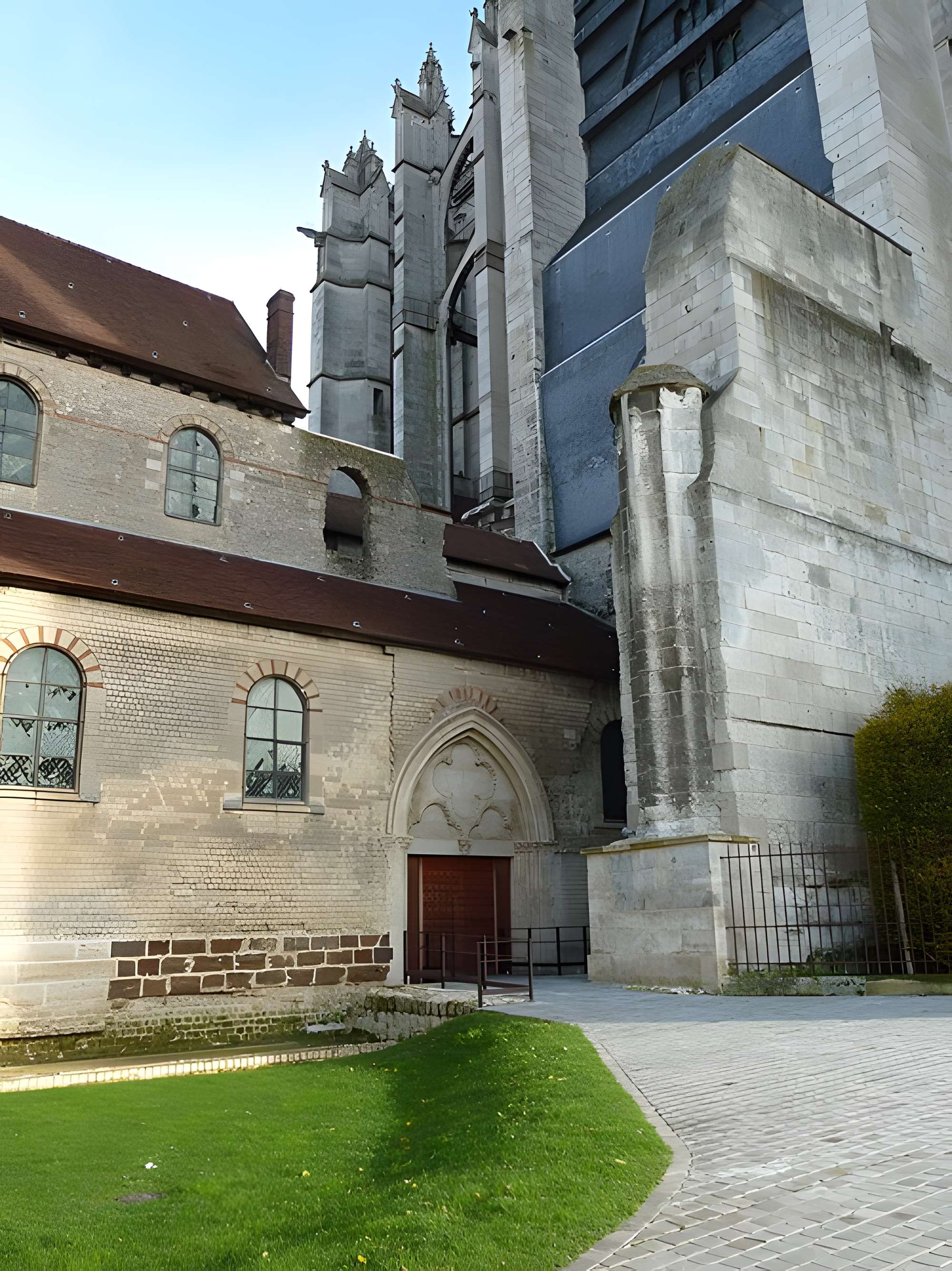 Église Notre-Dame-de-la-Basse-oeuvre de Beauvais