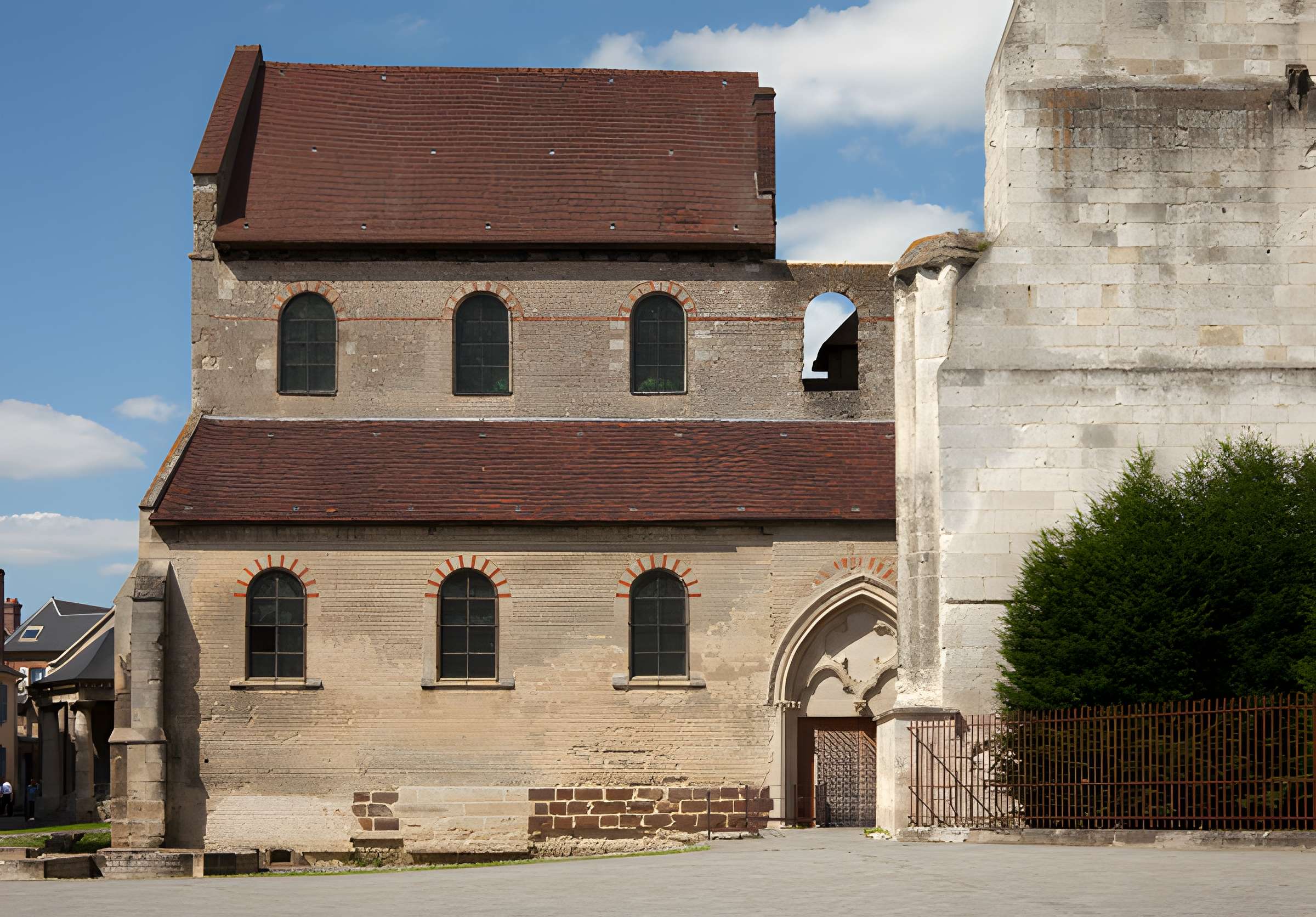 Église Notre-Dame-de-la-Basse-oeuvre de Beauvais