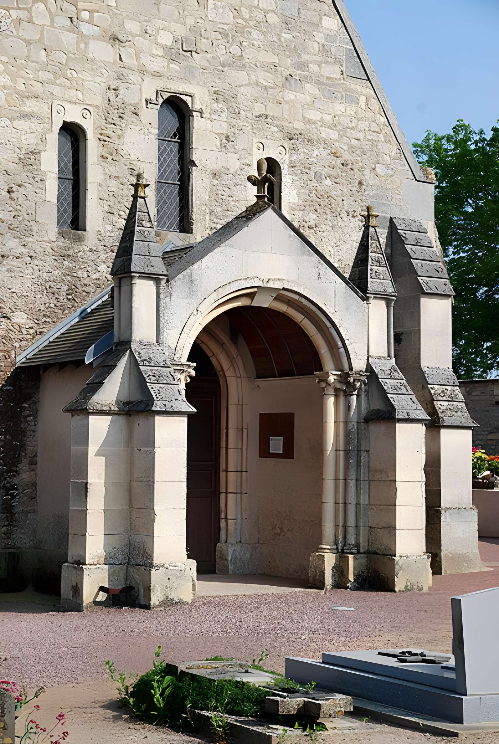 Église Notre-Dame-de-la-Nativité de Baron-sur-Odon