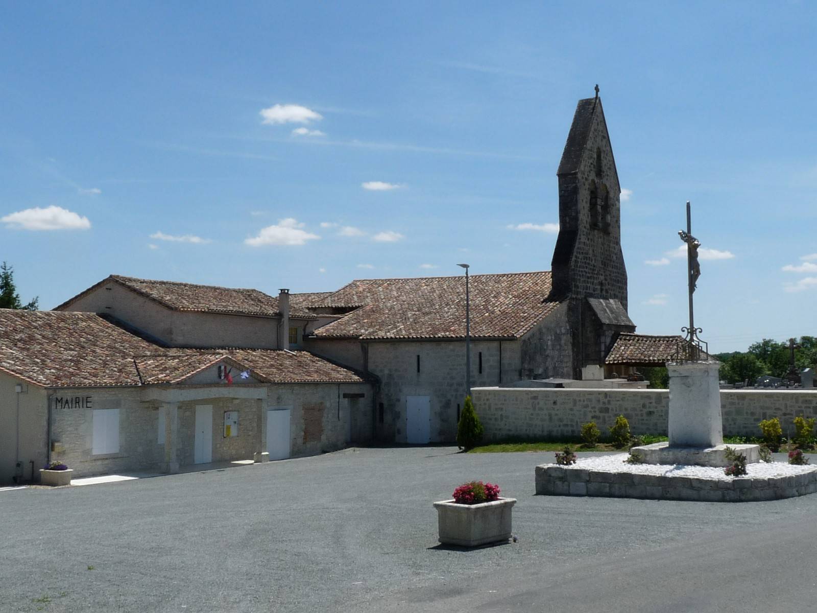Photo de Saint-Astier Church of Saint-Astier (ルート・エ・ガロンヌ)