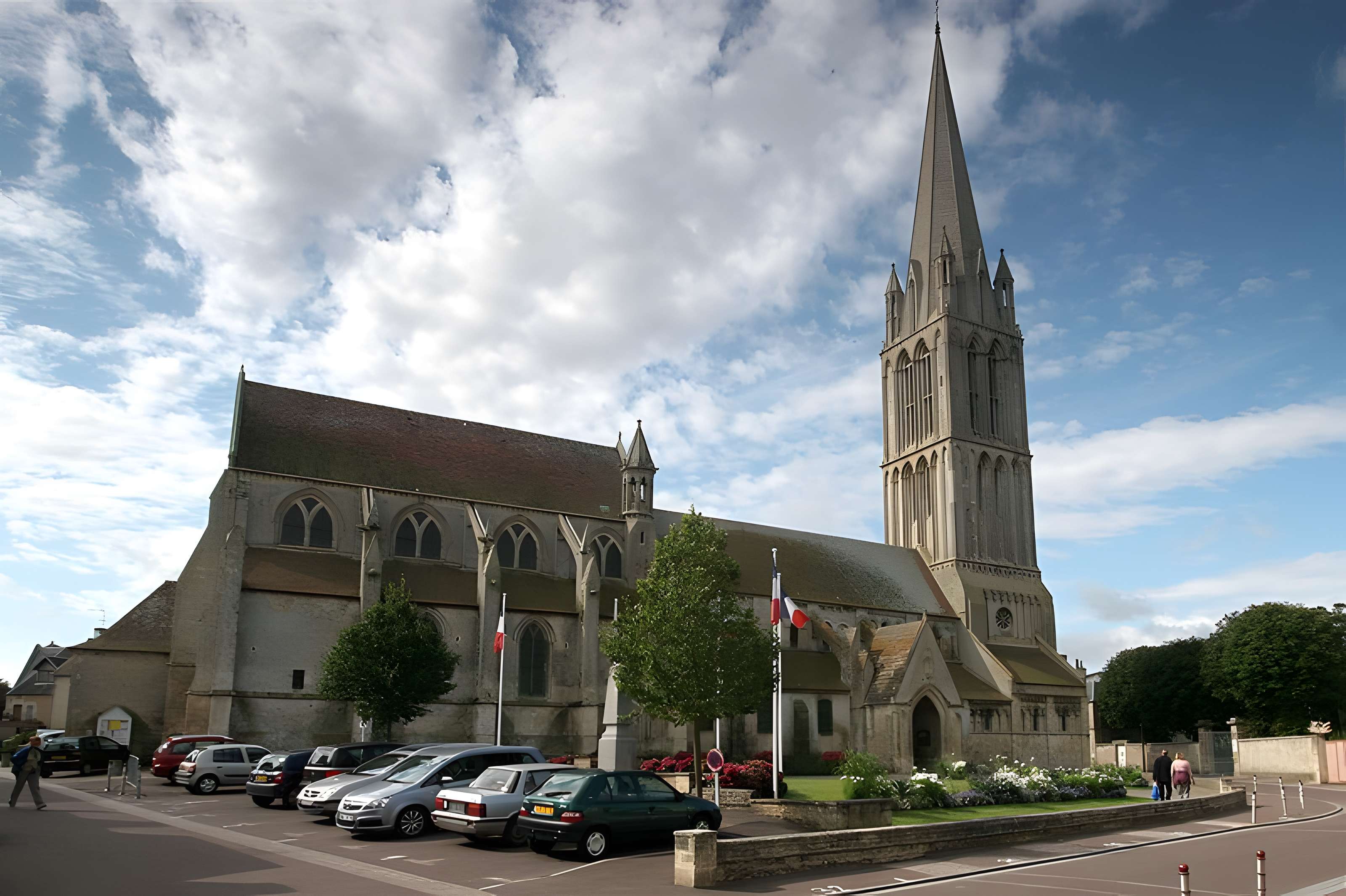 Église Notre-Dame-de-la-Nativité de Bernières-sur-Mer 