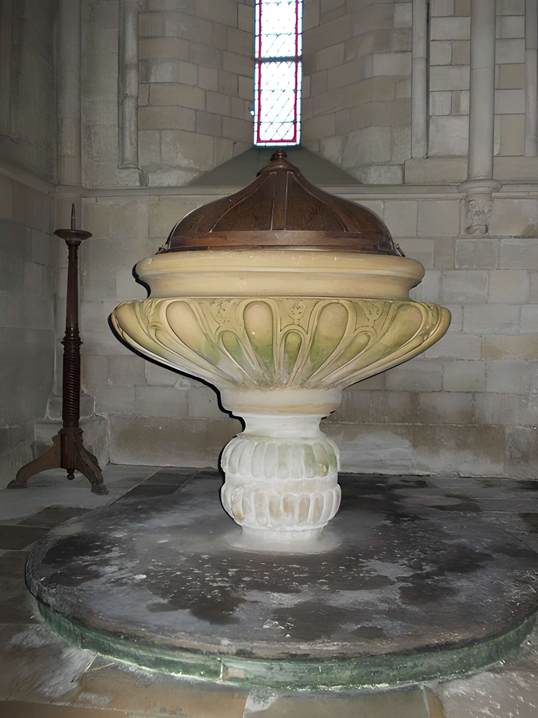 Église Notre-Dame-de-la-Nativité de Bernières-sur-Mer