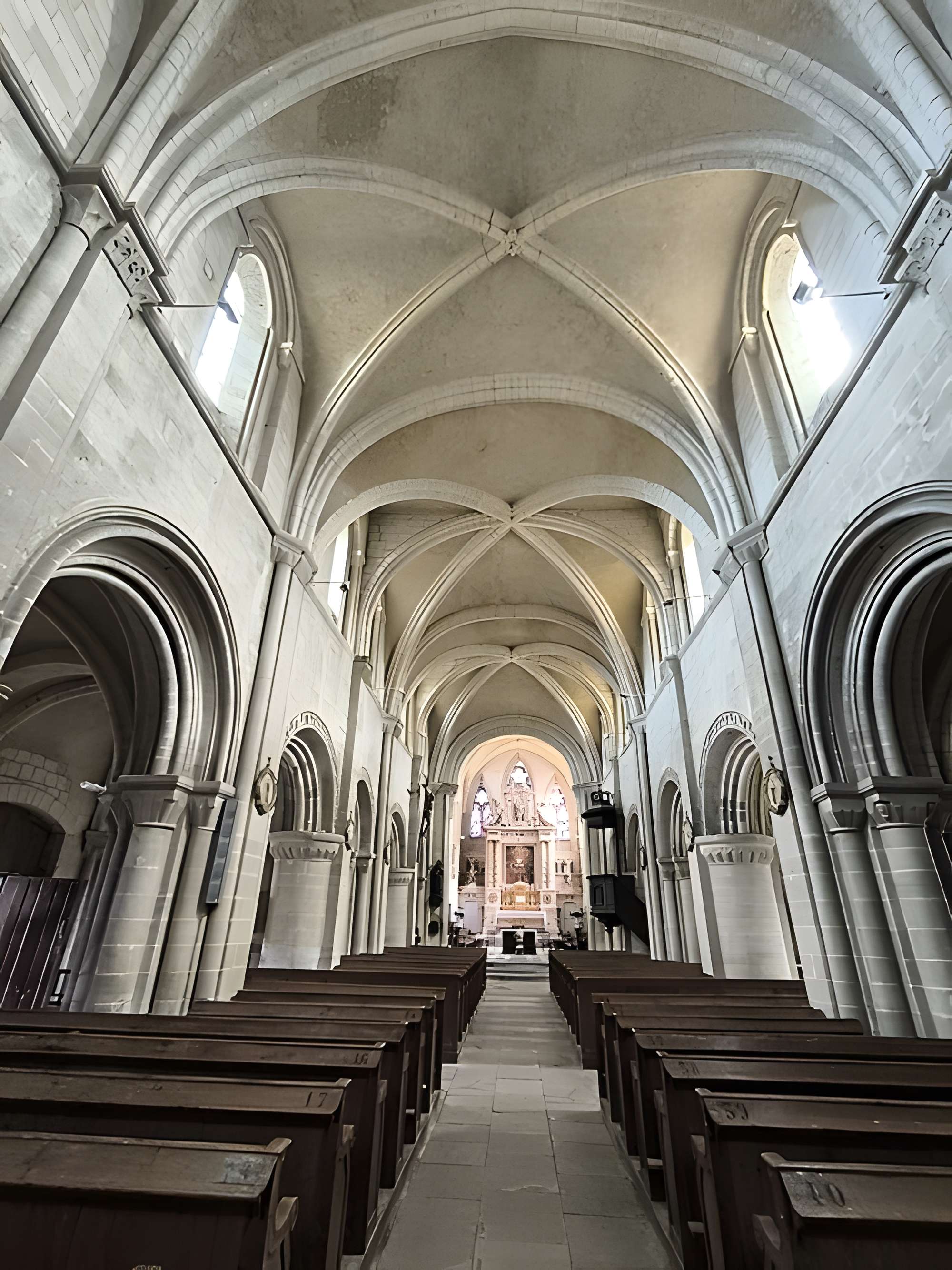 Église Notre-Dame-de-la-Nativité de Bernières-sur-Mer