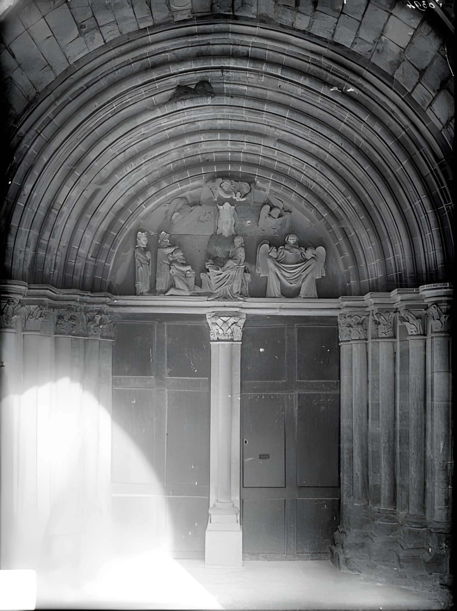 Église Notre-Dame-de-la-Nativité de Pontaubert