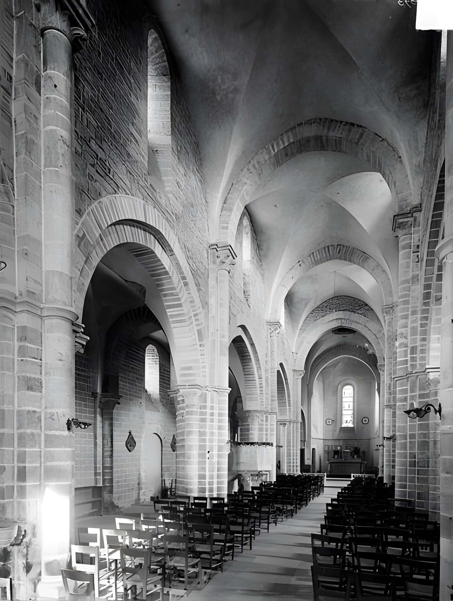 Église Notre-Dame-de-la-Nativité de Pontaubert