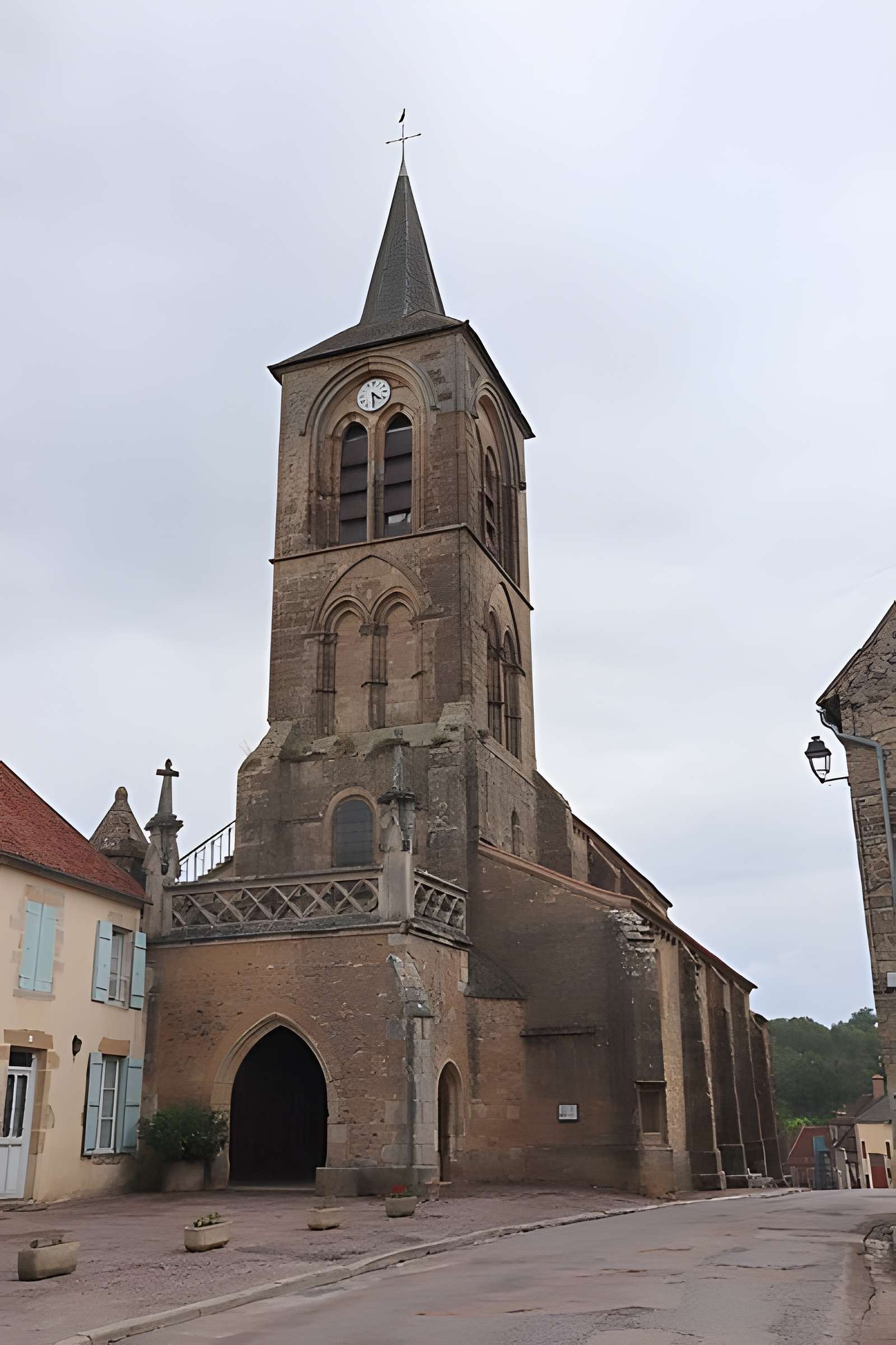 Église Notre-Dame-de-la-Nativité de Pontaubert