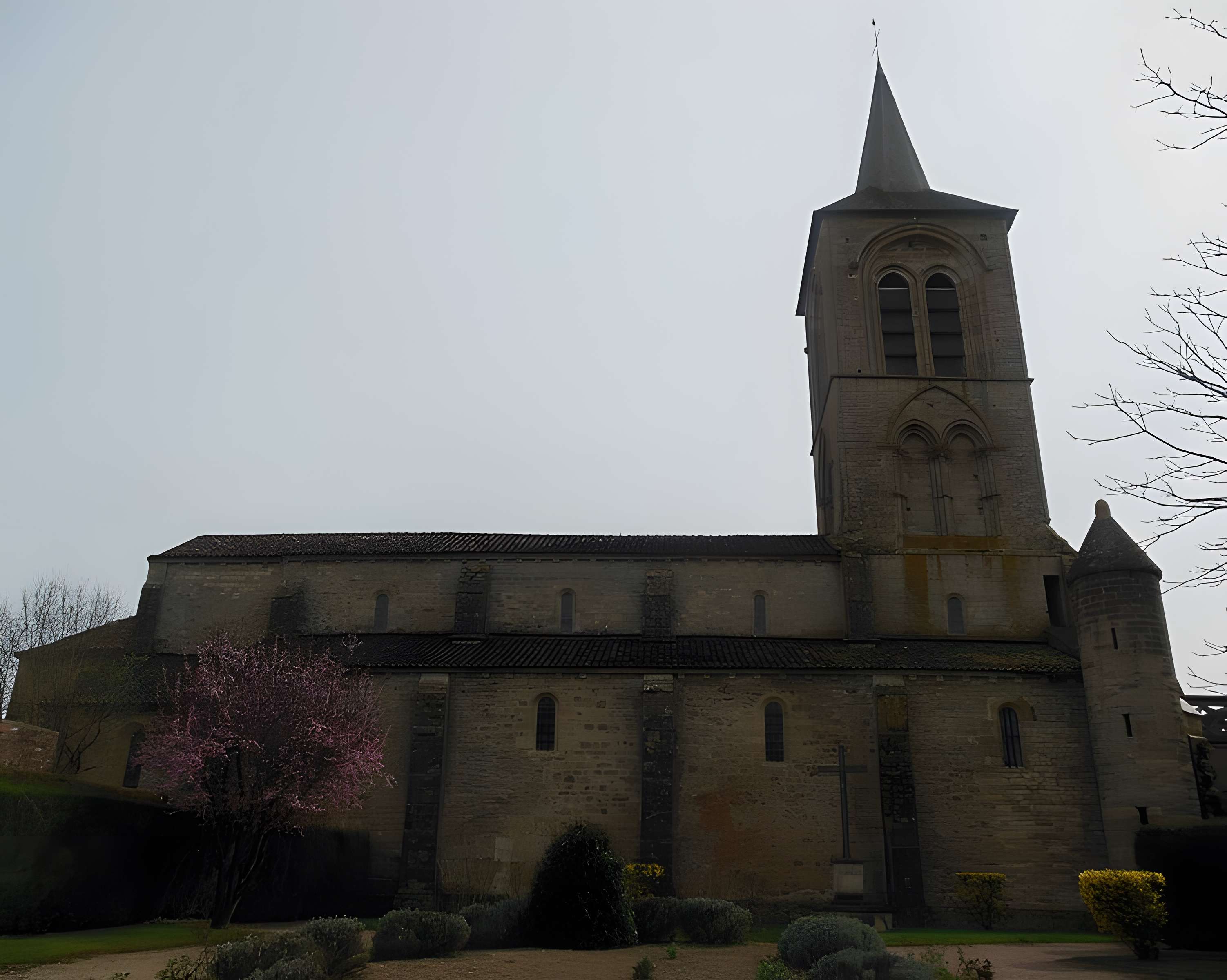 Église Notre-Dame-de-la-Nativité de Pontaubert