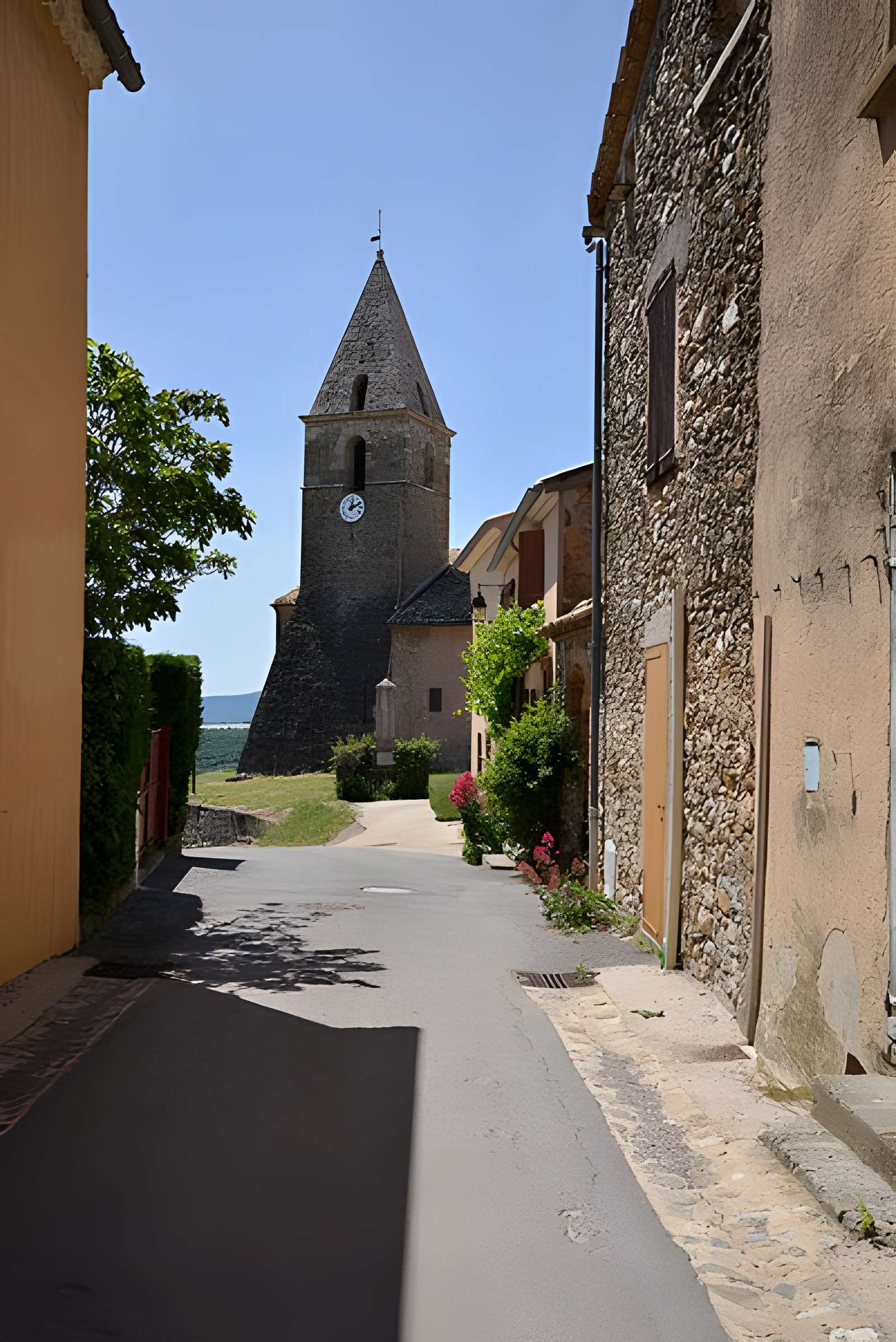 Église Notre-Dame-de-la-Nativité d'Upaix 